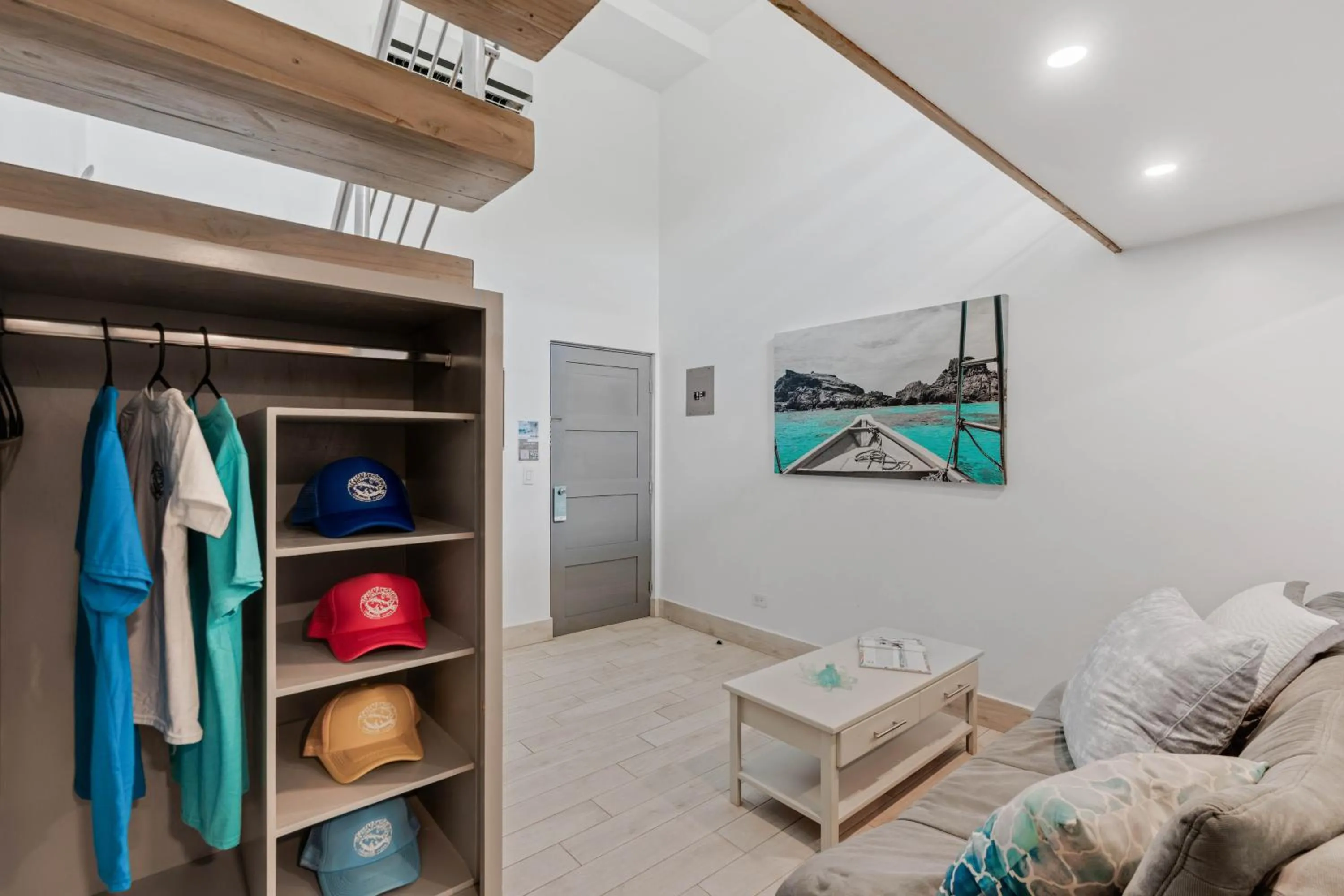 Living room in Iguana Surf Camp