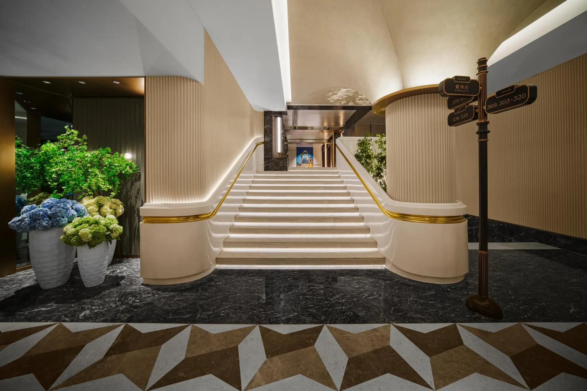 Lobby or reception in Hotel Indigo Harbin Central Avenue by IHG