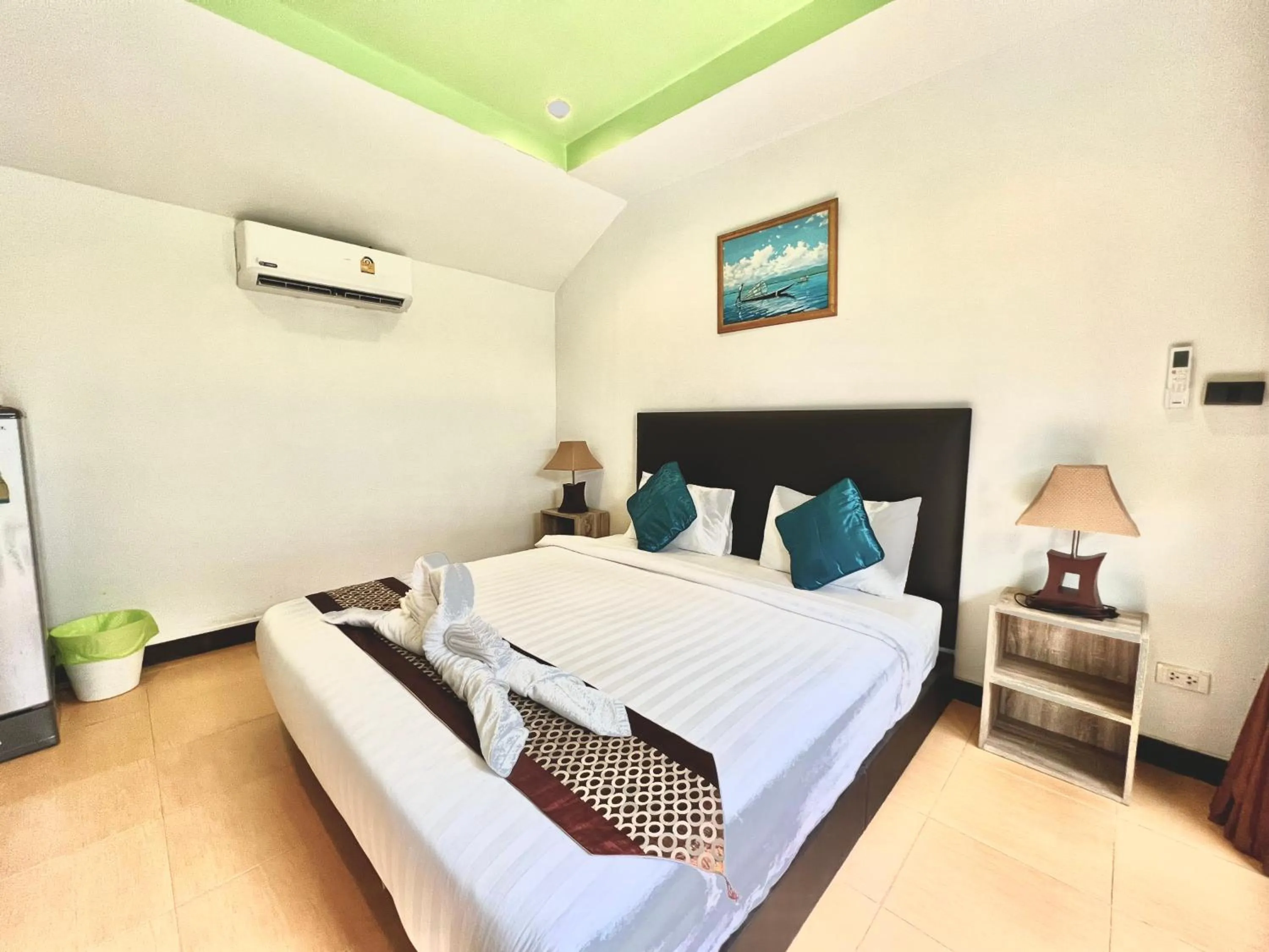 Bedroom, Bed in The Shore Samui