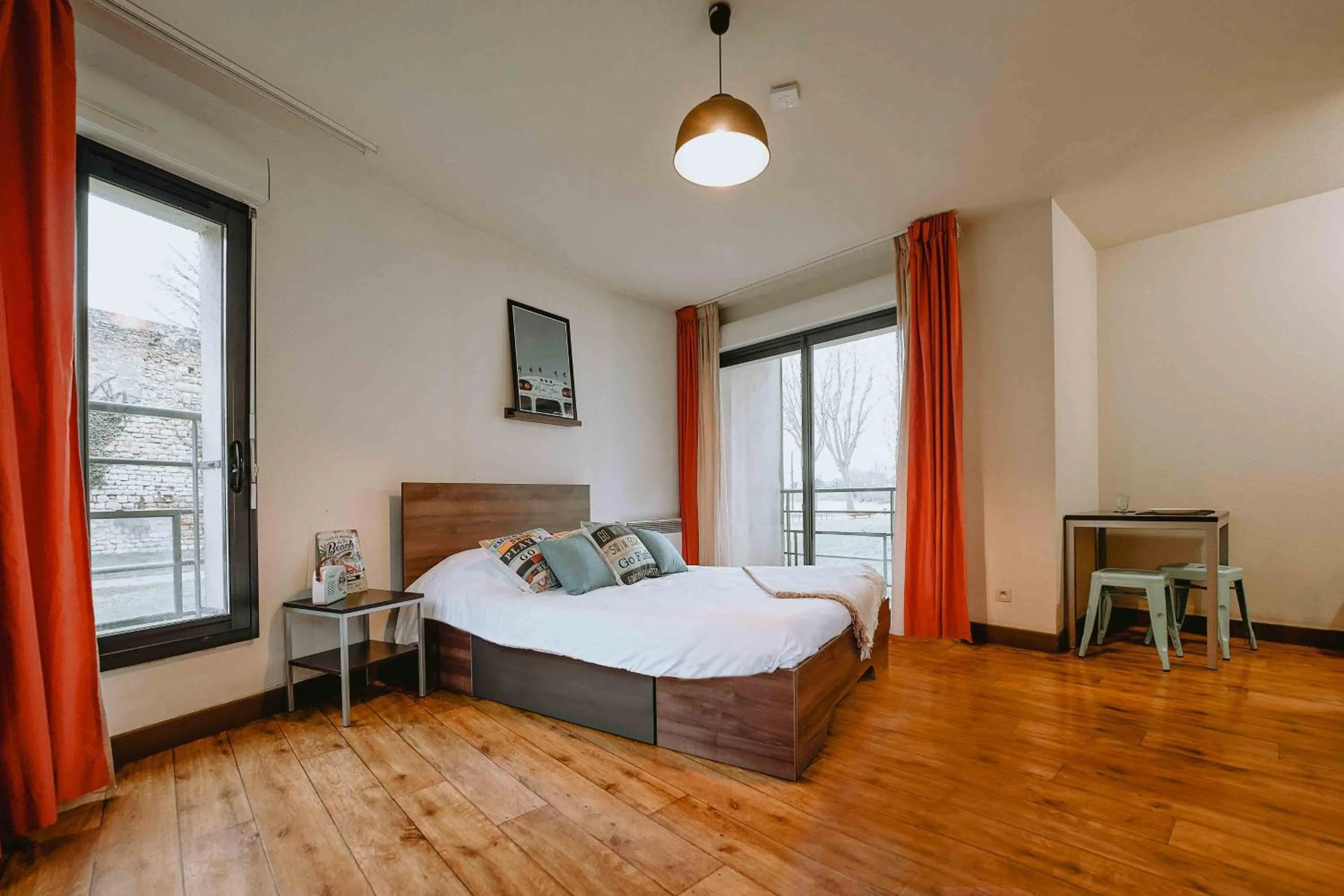 Bed in Zenao Appart Hôtel Nevers Quai de Loire