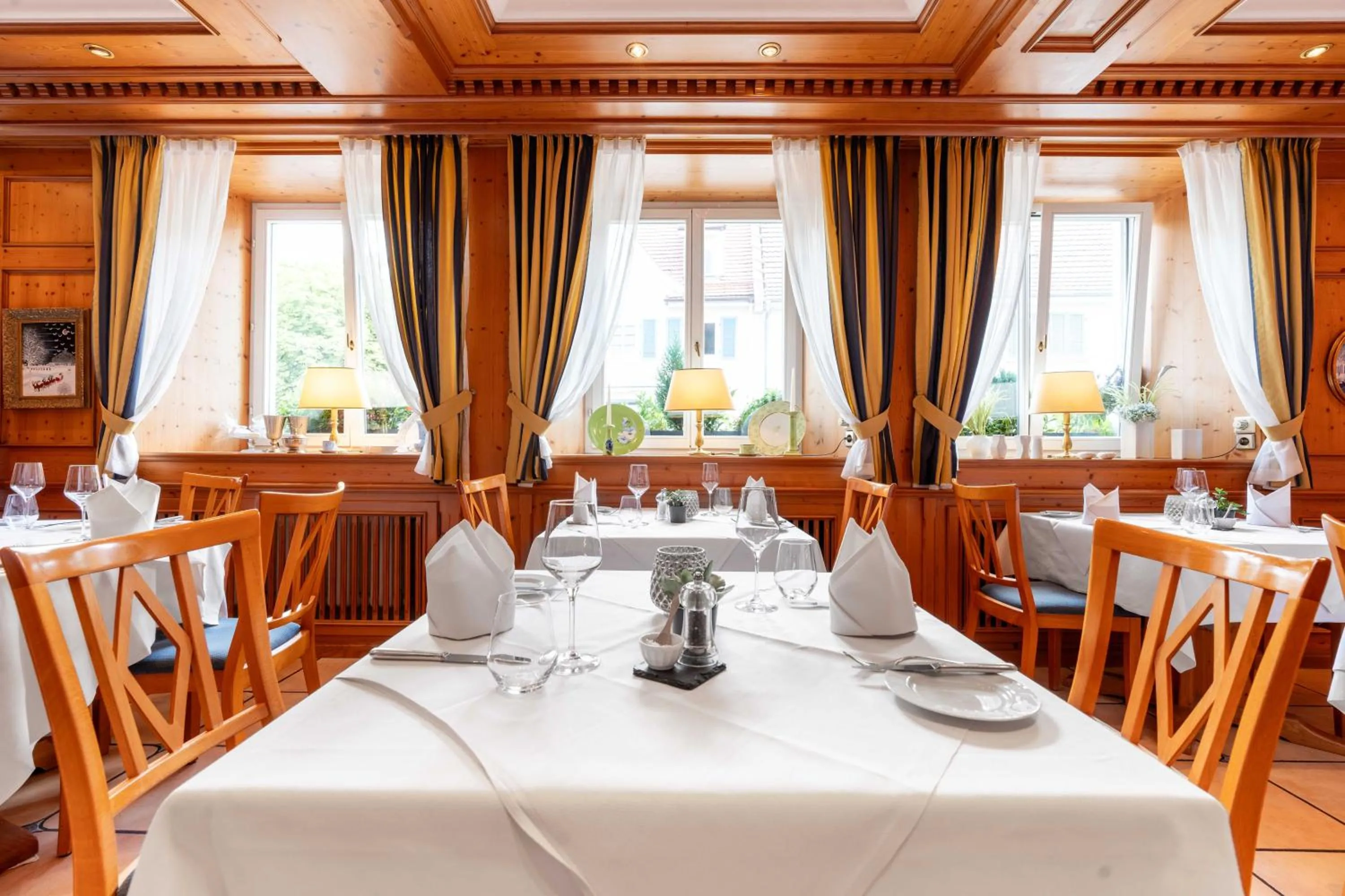 Restaurant/places to eat in Hotel-Restaurant Schwanen