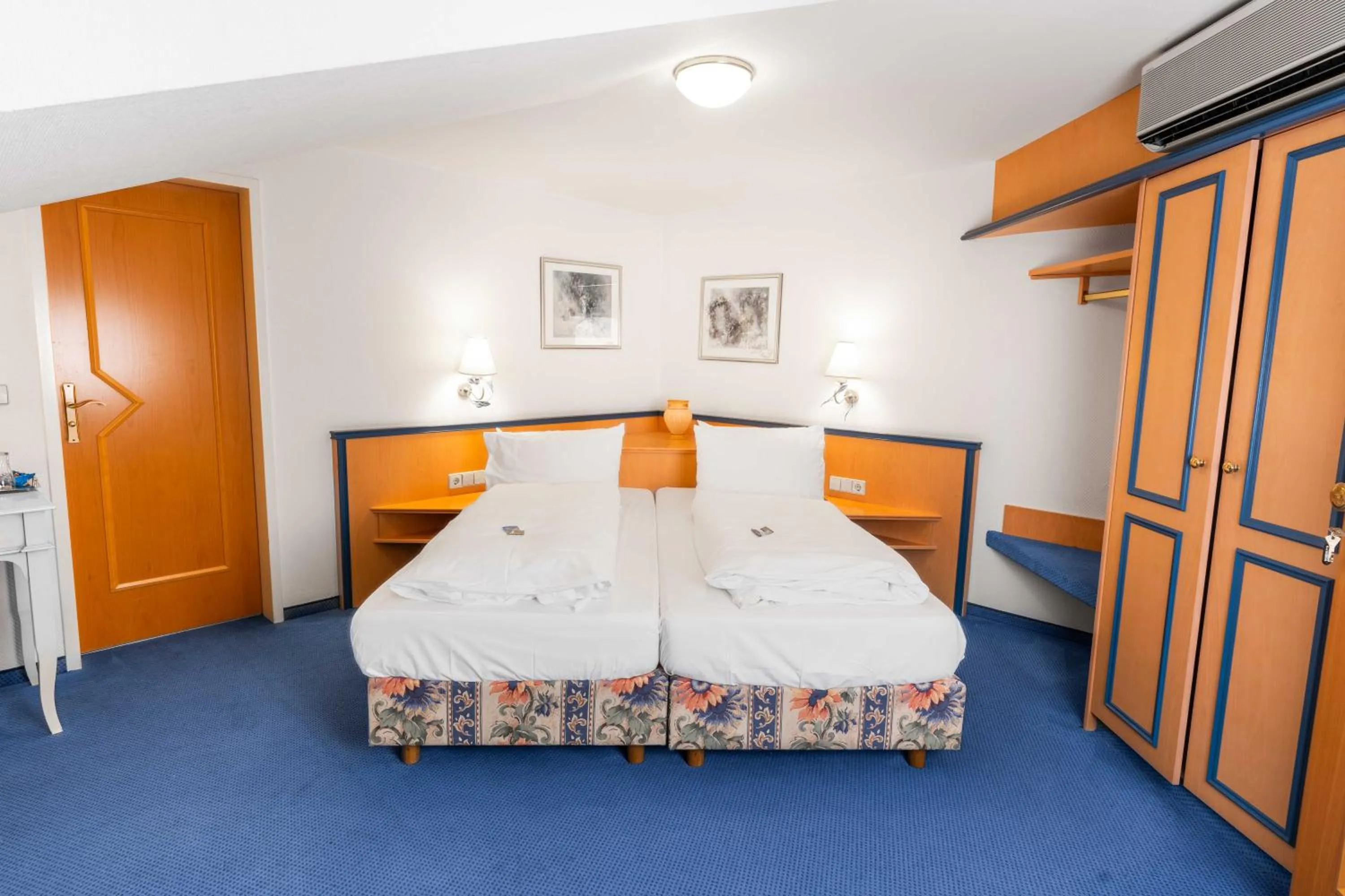 Bed in Hotel-Restaurant Schwanen