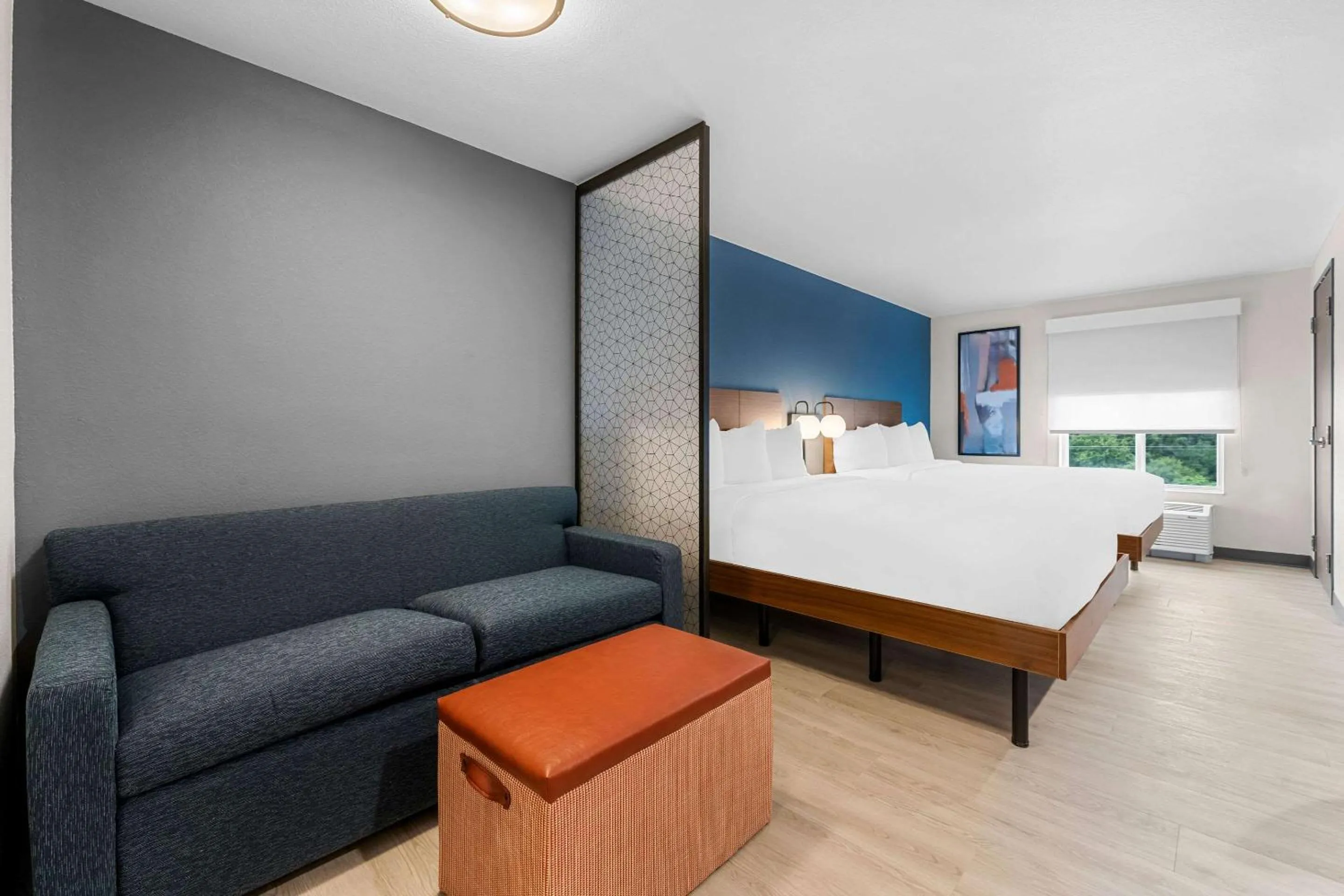 Everhome Suites Fayetteville near Fort Bragg