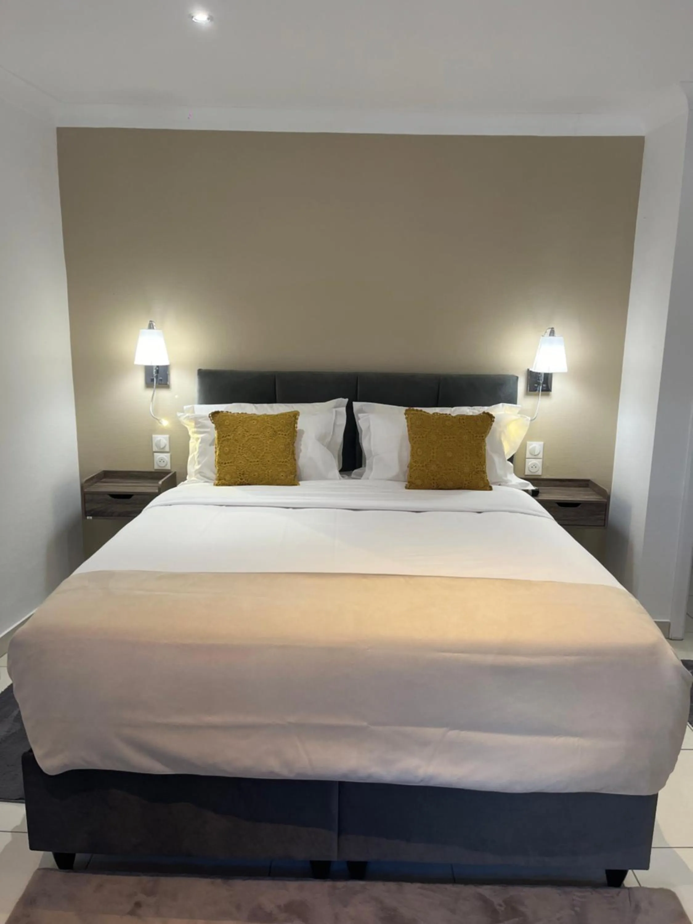 Bed in AppartHôtel Elite Forbach Centre