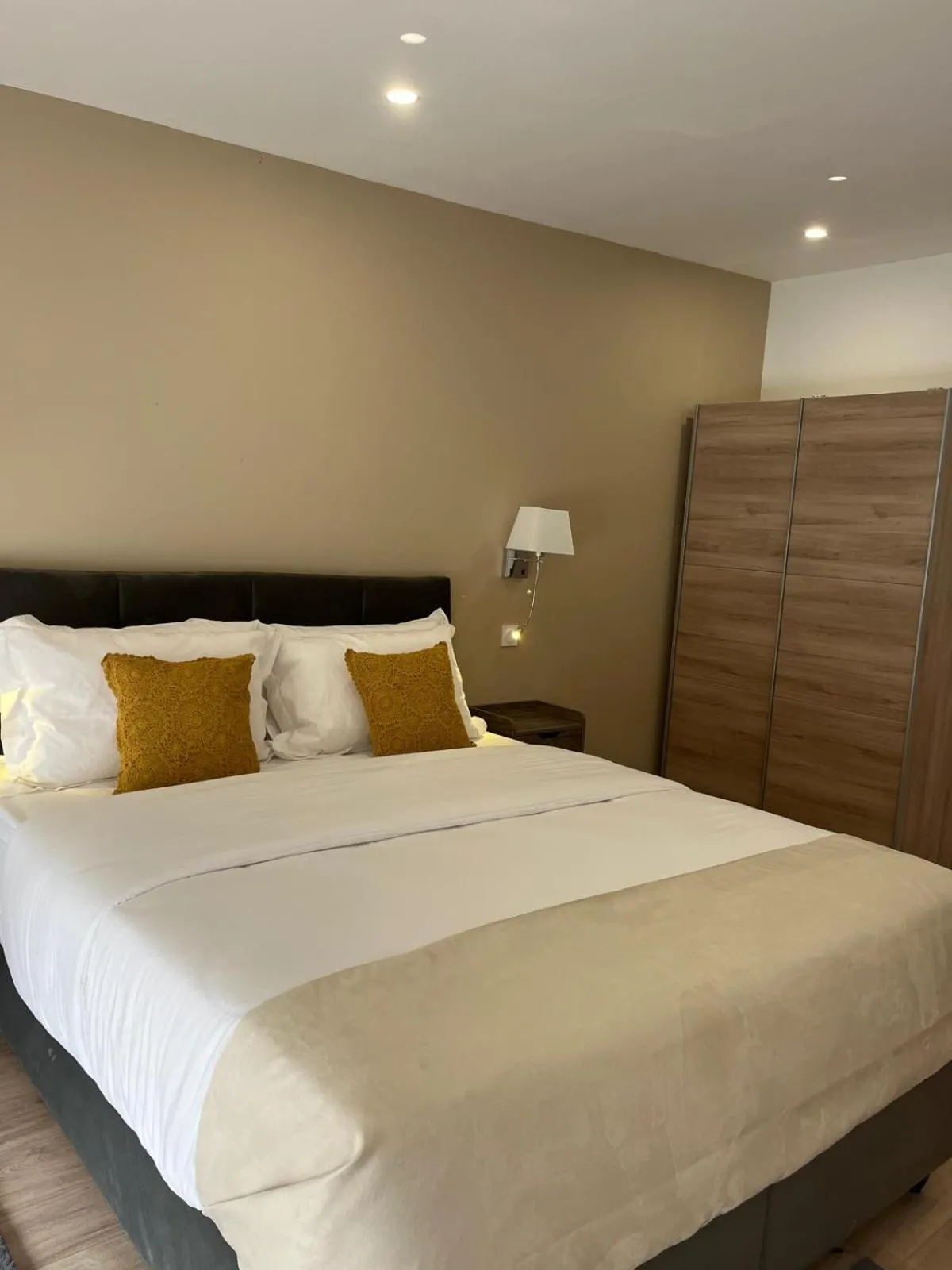 Bed in AppartHôtel Elite Forbach Centre