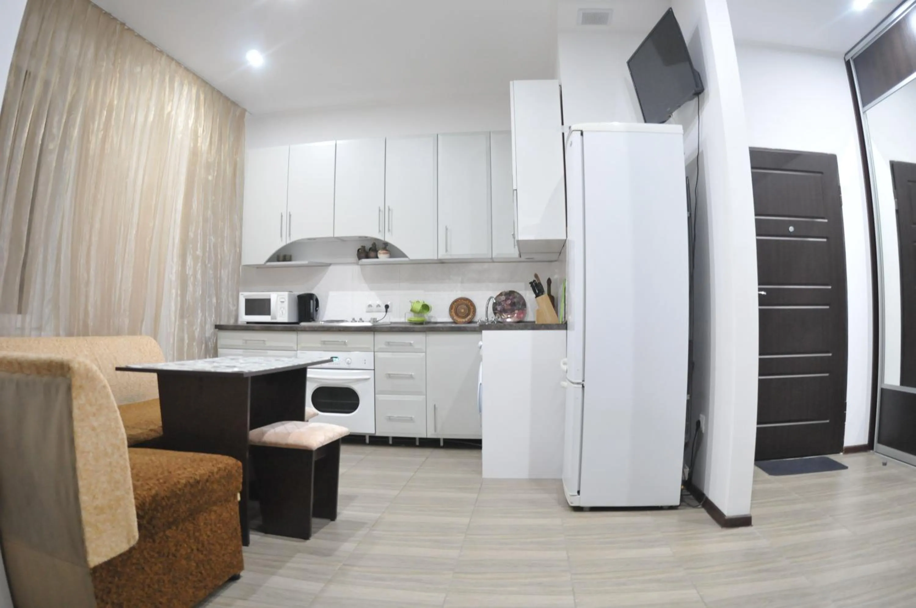 Photo of the whole room in Main Street Apartments