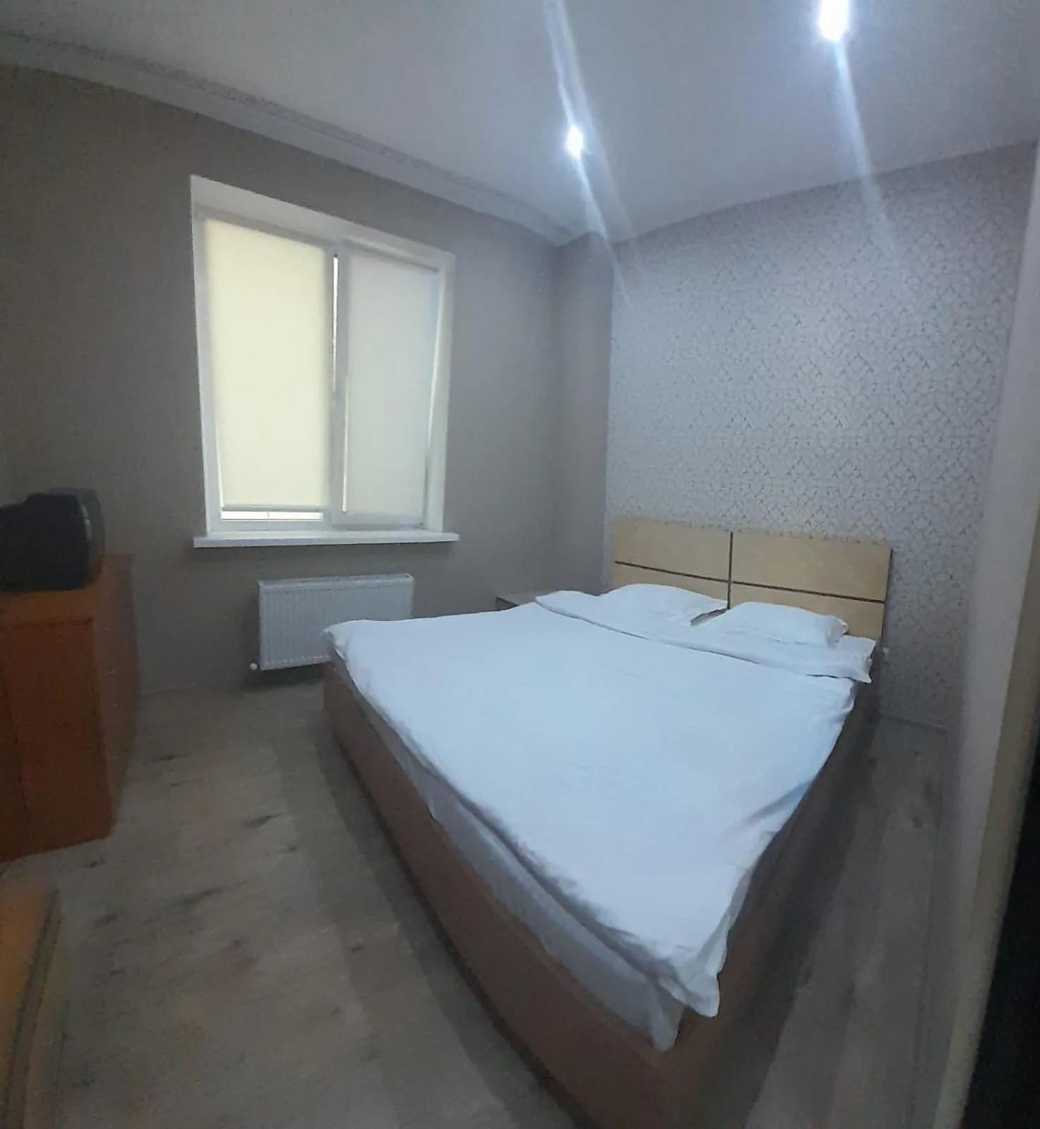 Bed in Main Street Apartments