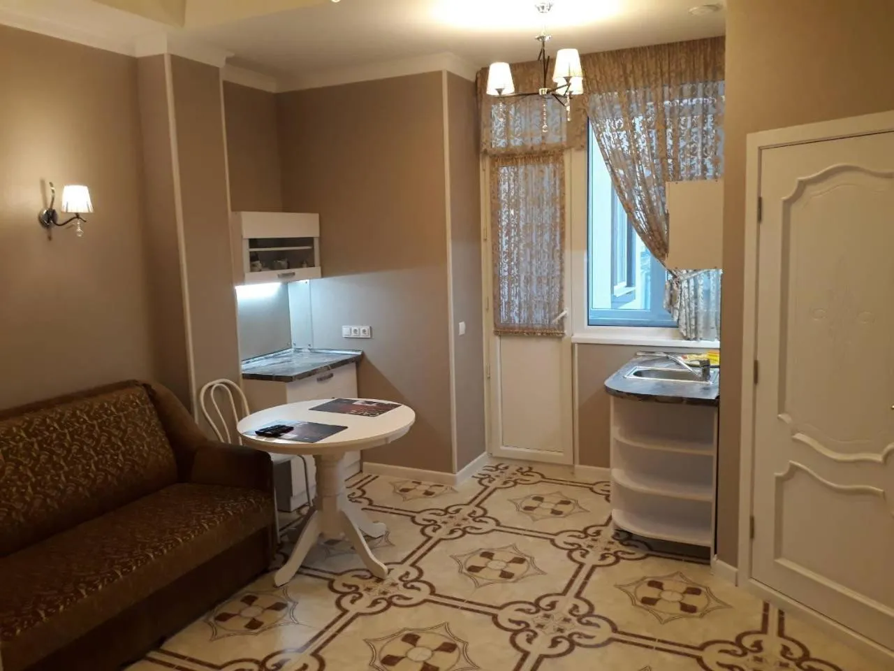Photo of the whole room in Main Street Apartments
