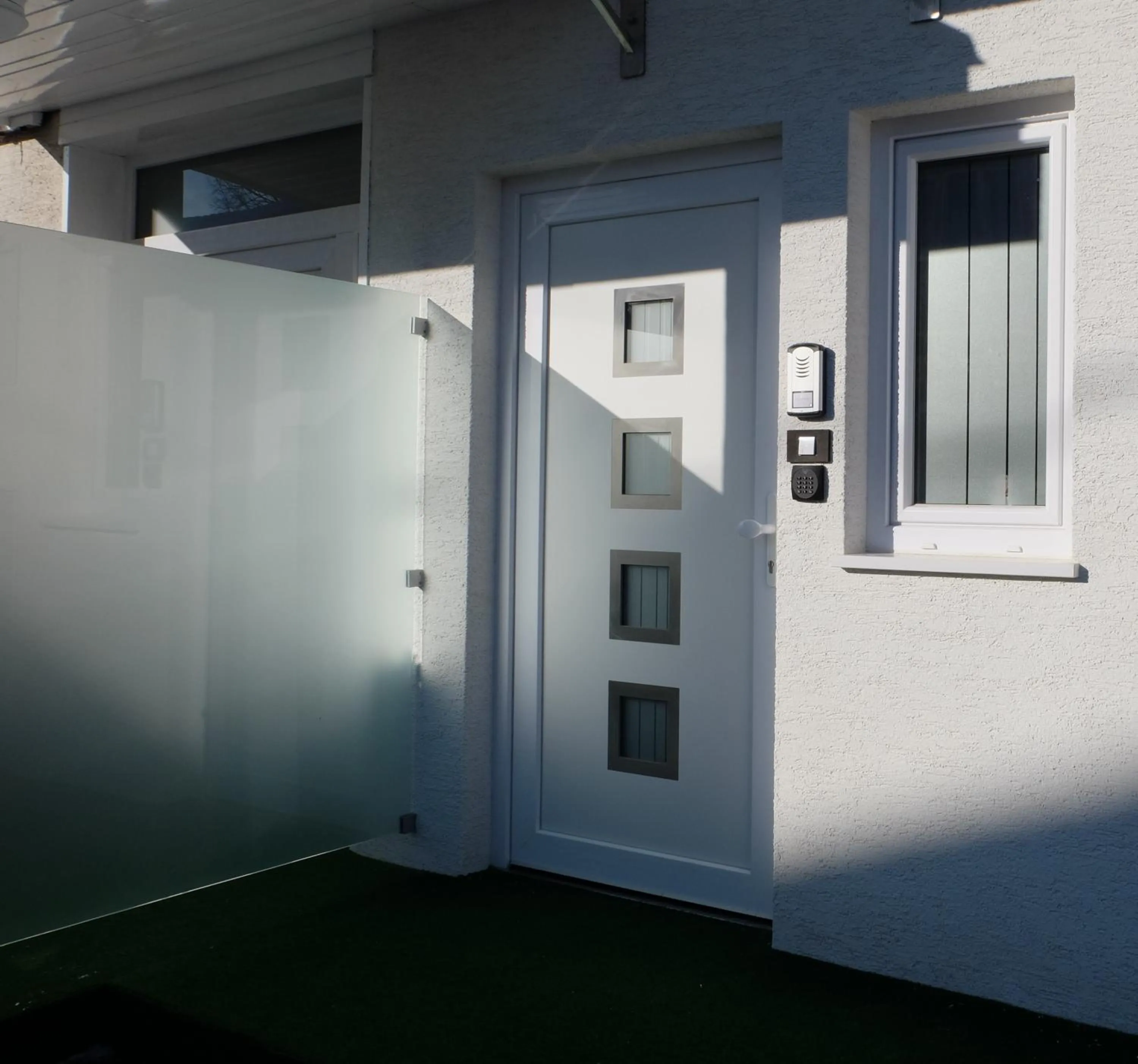 Facade/entrance in Luwiana Suites