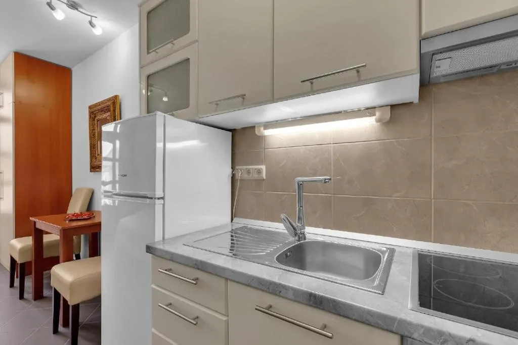 Guest House Lazeta
