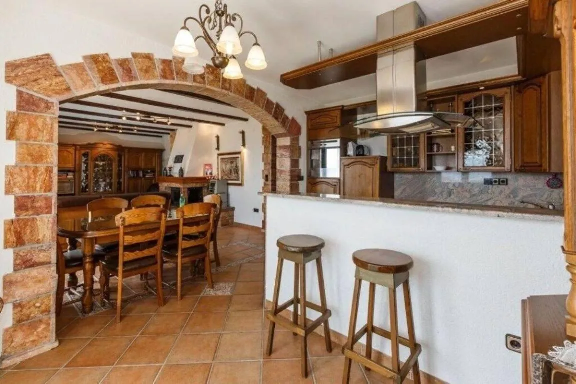 Deluxe Apartment in Guest House Lazeta