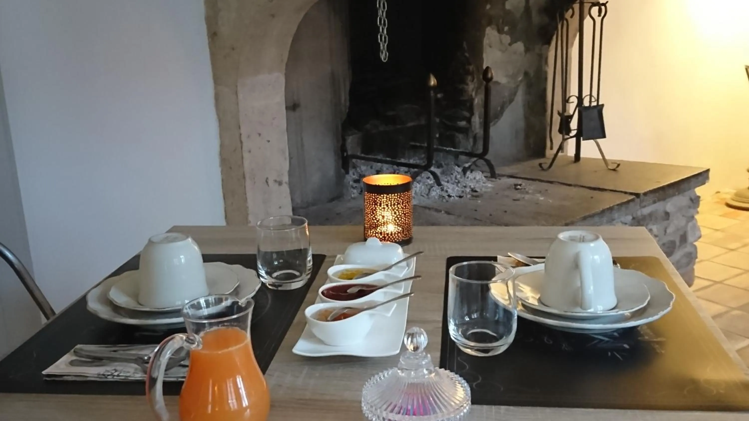 Buffet breakfast in Mas De La Lance