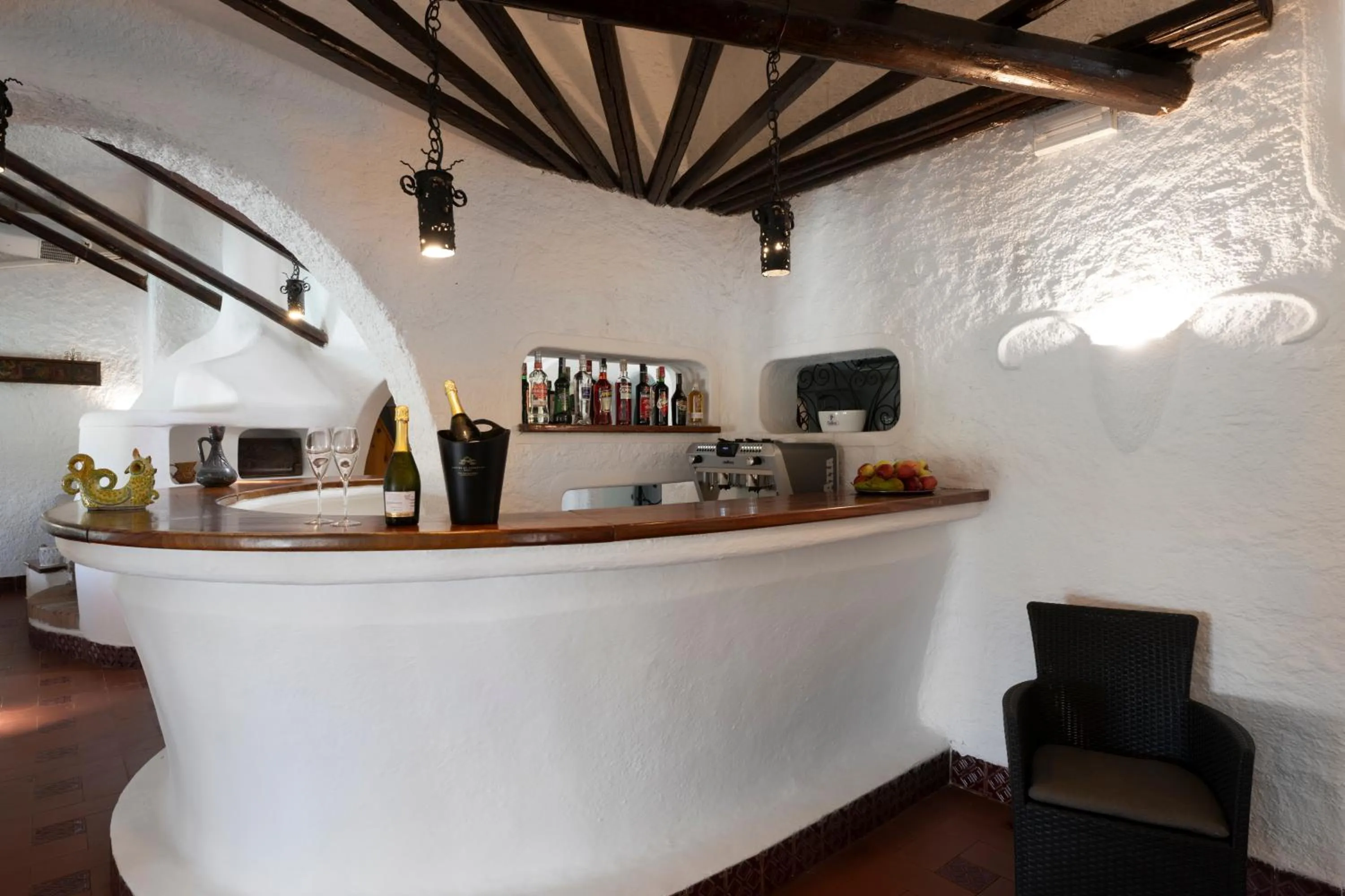 Lounge or bar in AHR Altura Hotel Porto Rafael