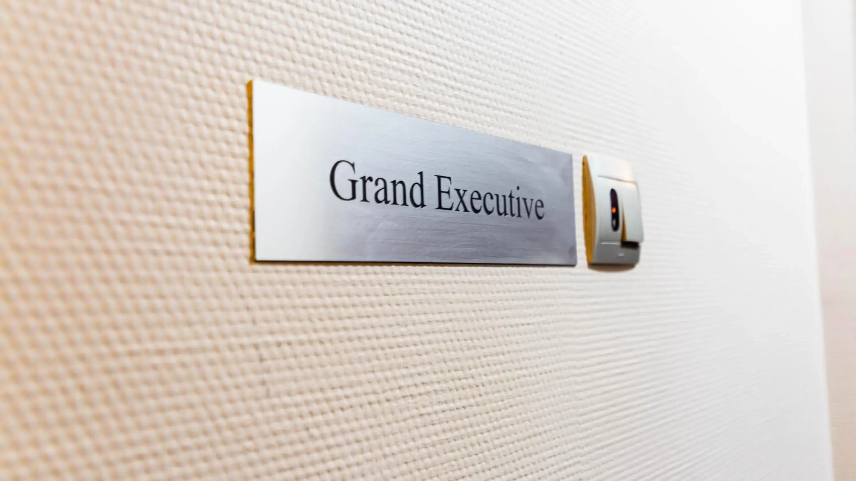 King Suite in Phakalane Golf Estate Hotel & Convention Centre King Suite in Phakalane Golf Estate Hotel & Convention Centre