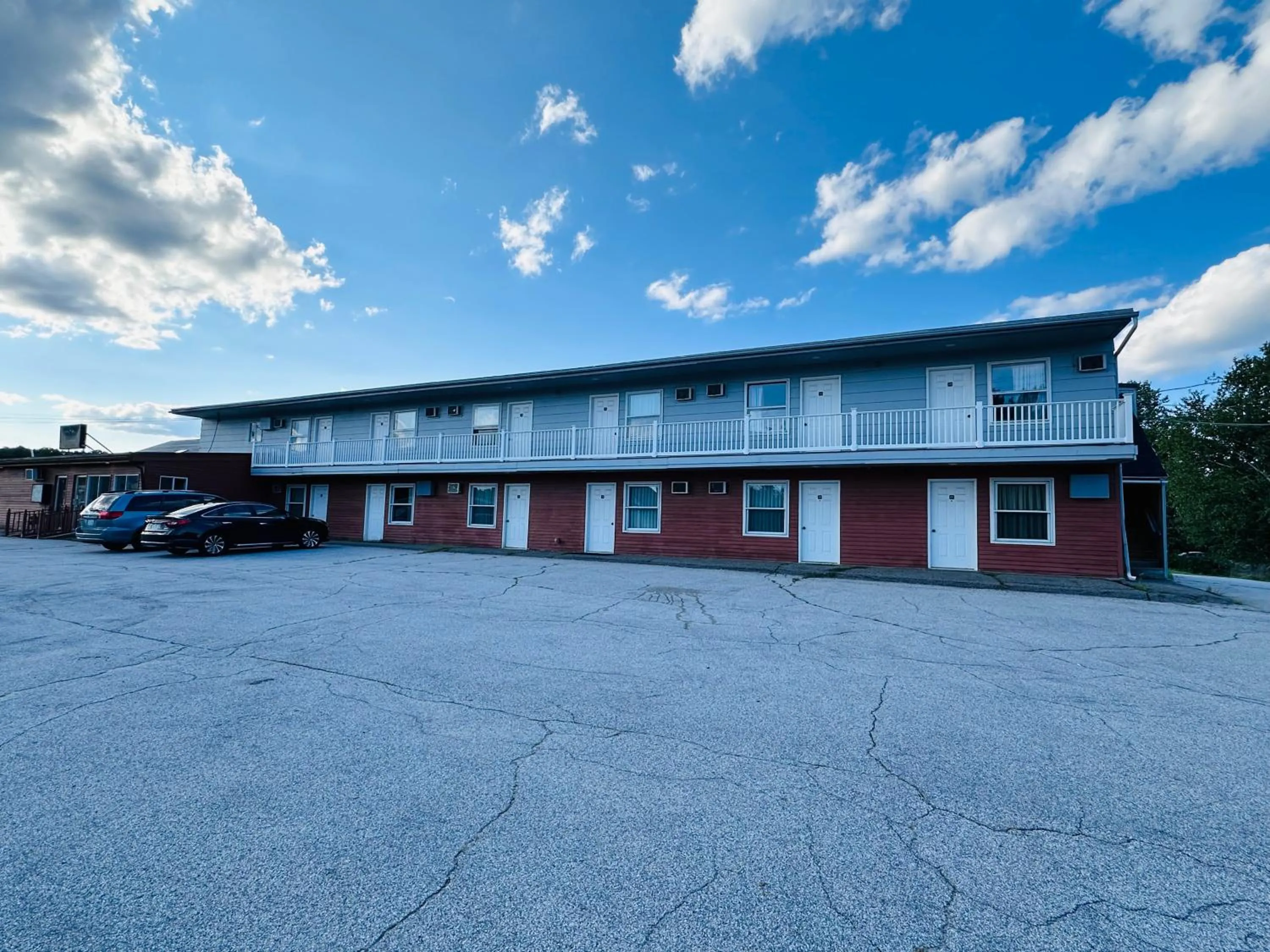 Property building in Pamola Motor Lodge