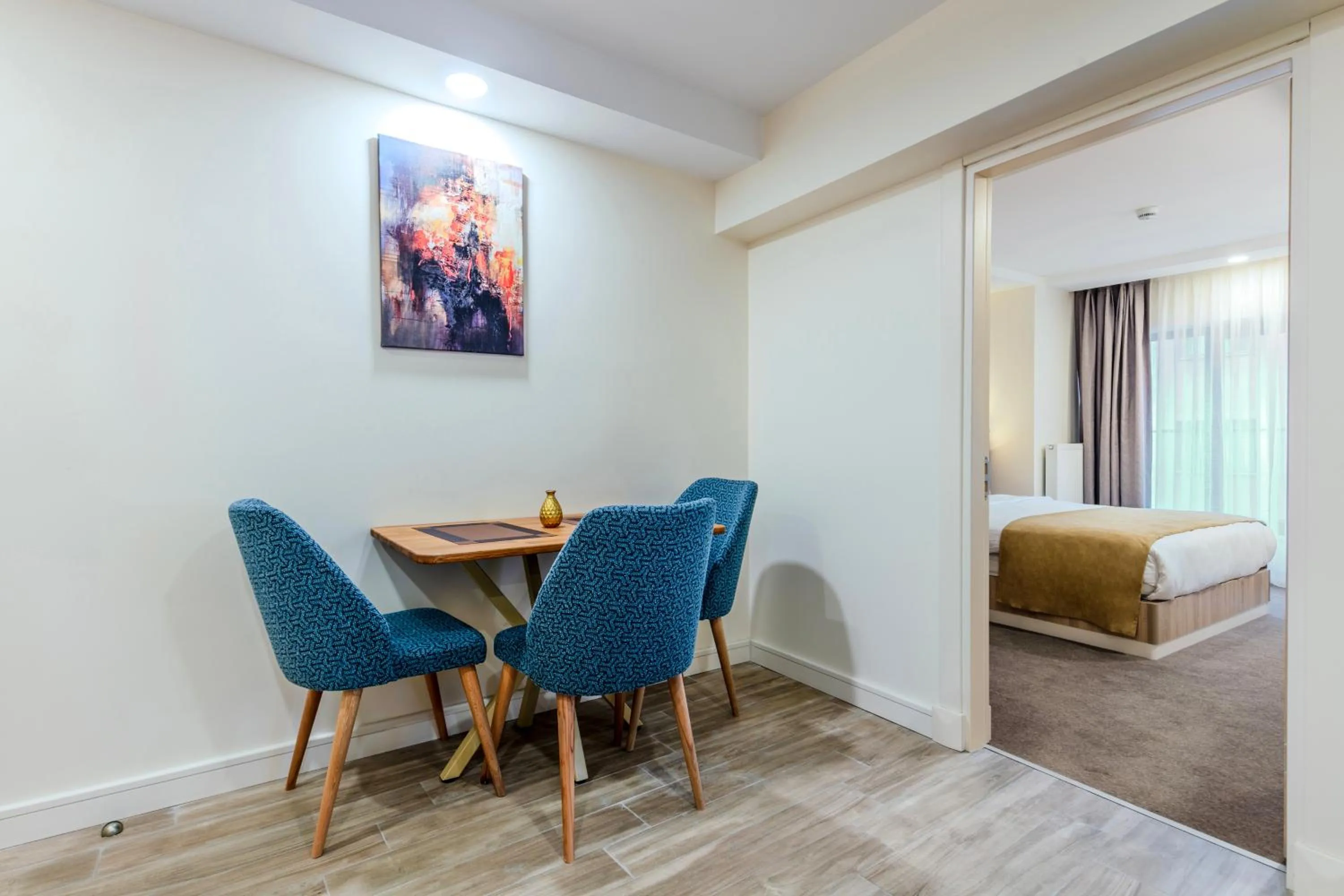 Bed in Roys Hotel & Suites