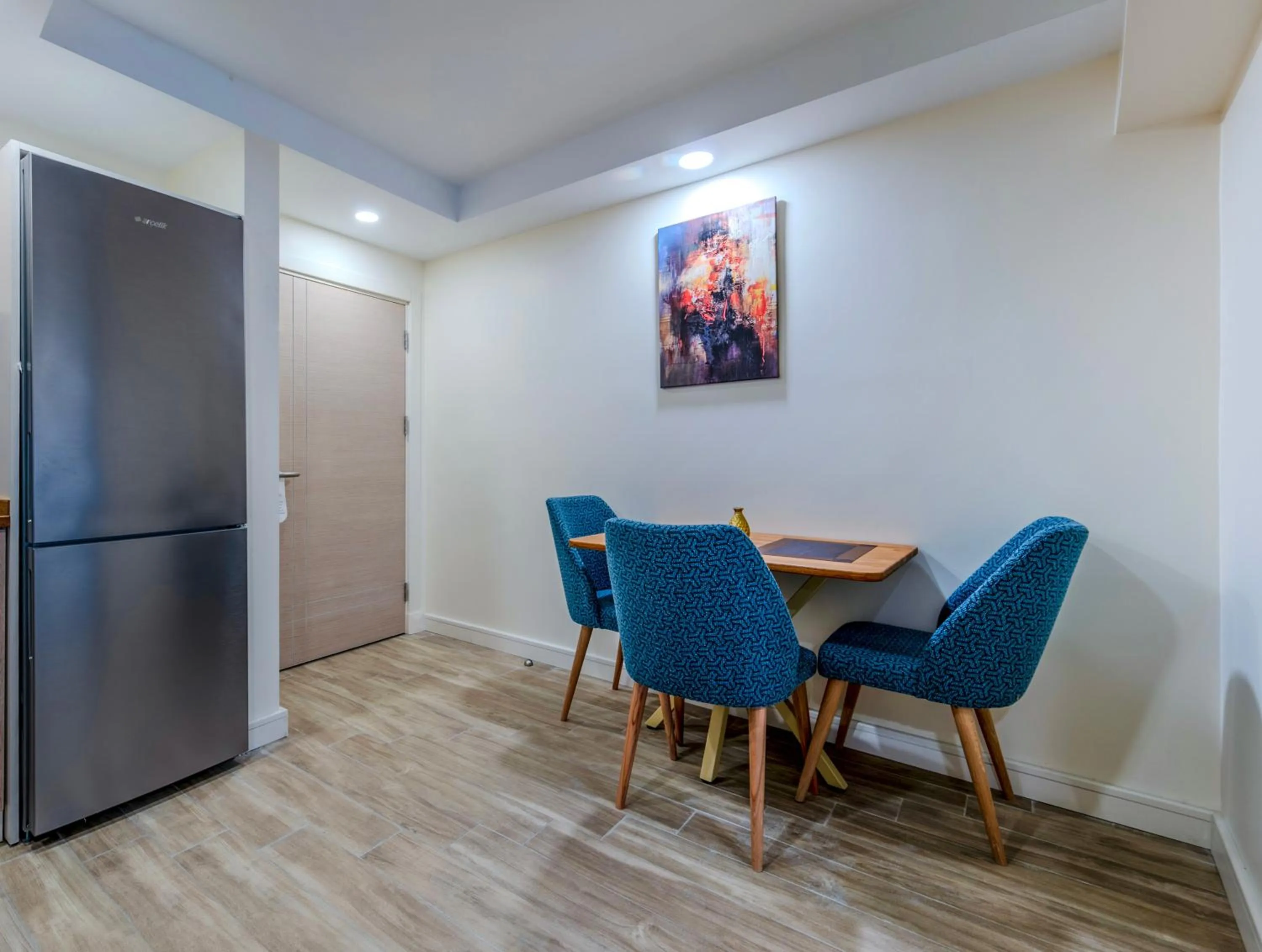 Seating area in Roys Hotel & Suites