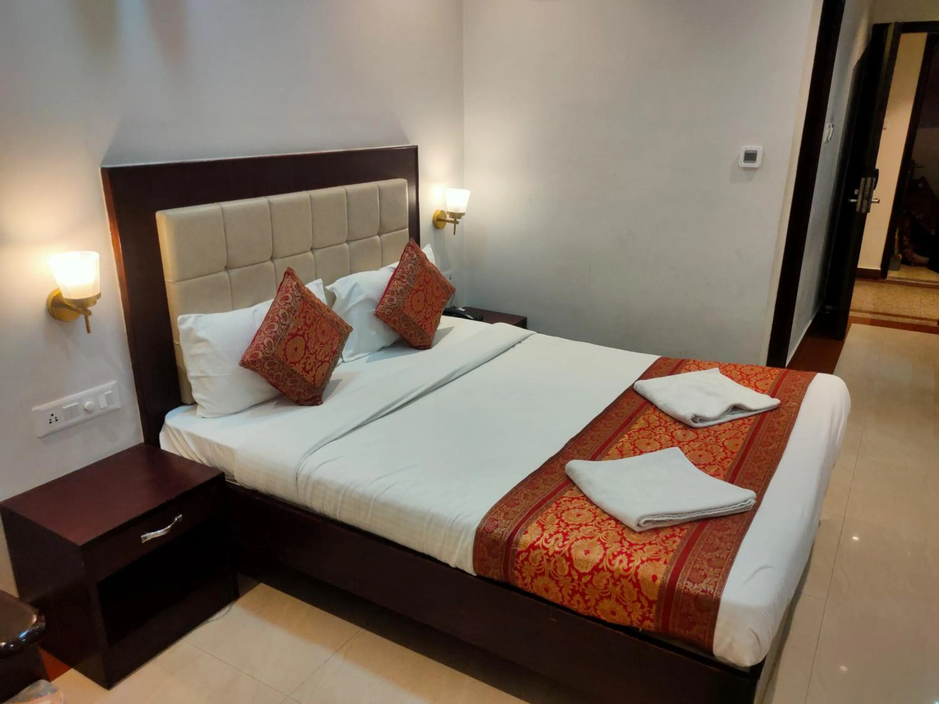 Bed in HVH Kashi Vishwanath - 400 meters from Kashi Vishwanath Temple & Ganga Aarti Ghat