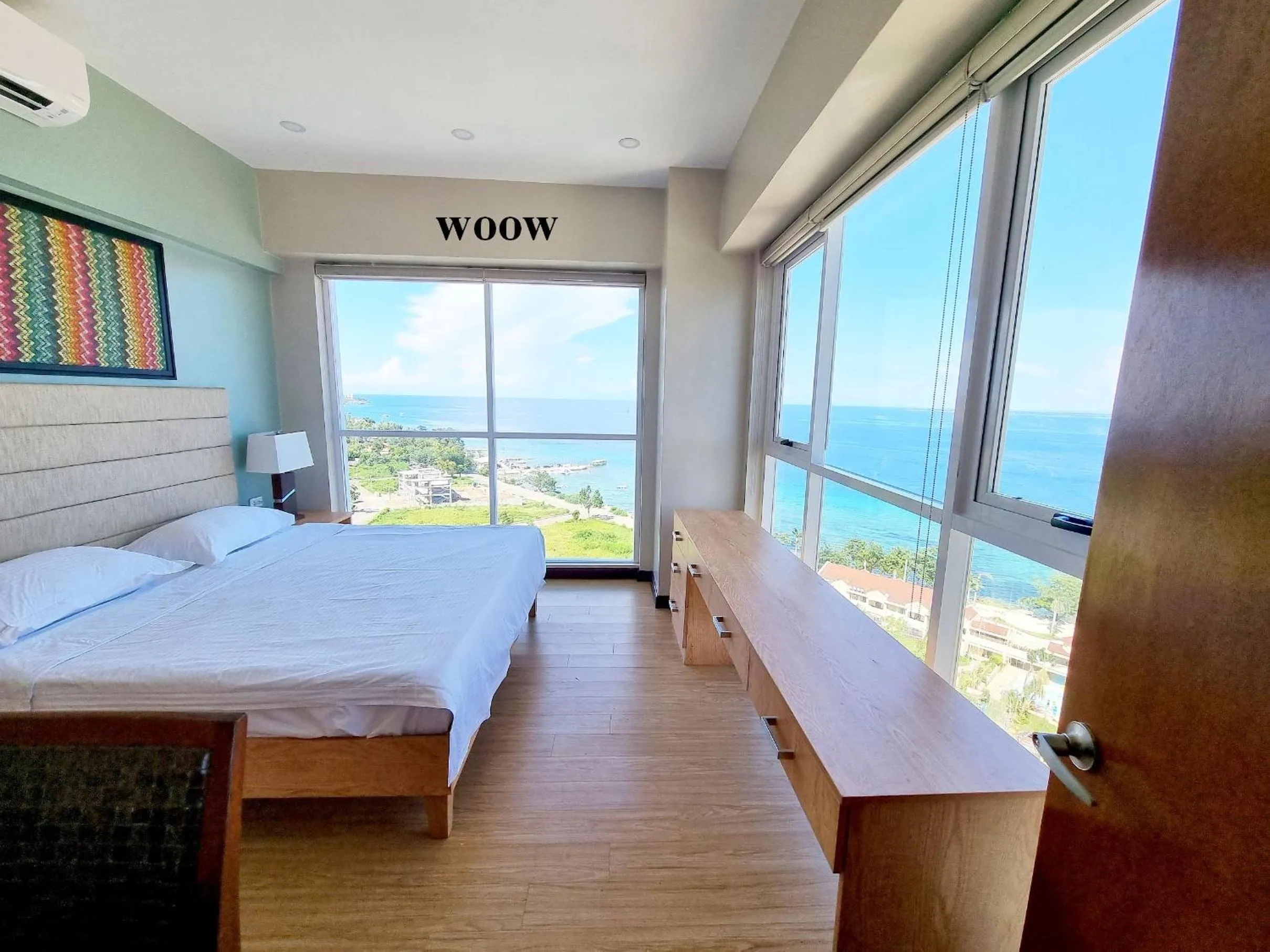 Bed in La Mirada Residences