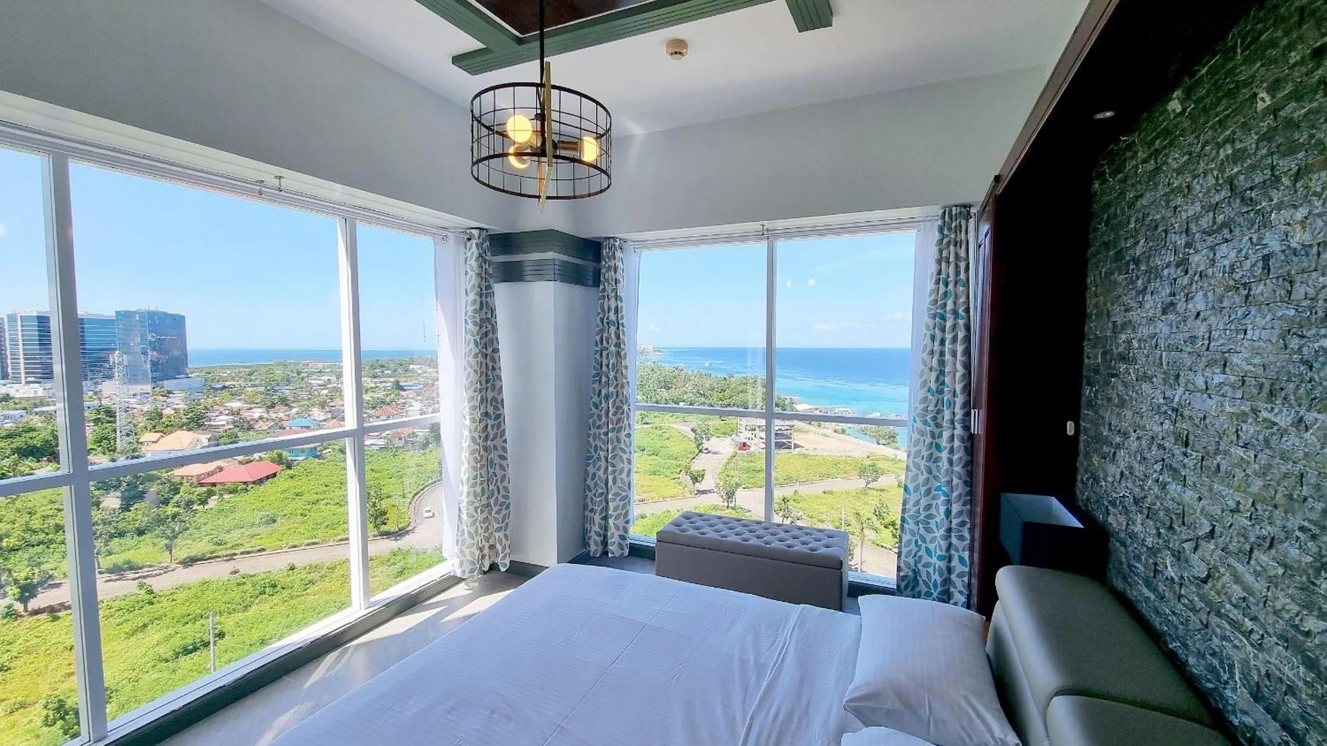 Bed in La Mirada Residences