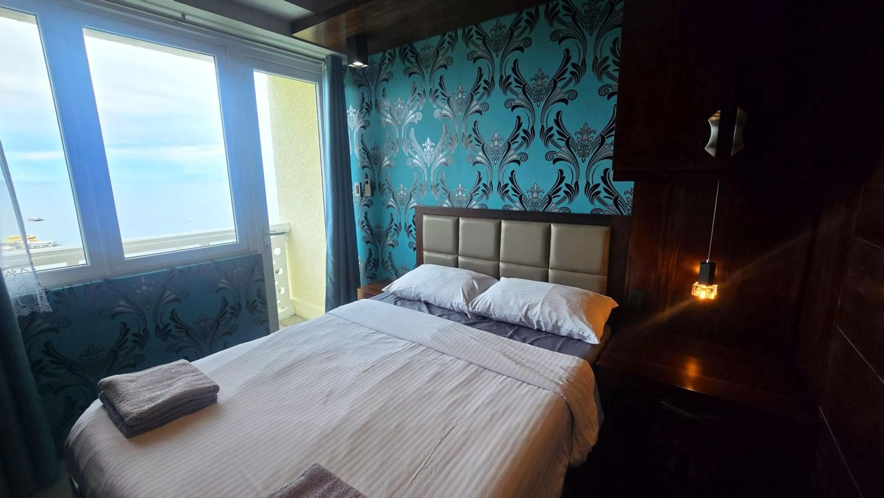 Bedroom, Bed in La Mirada Residences