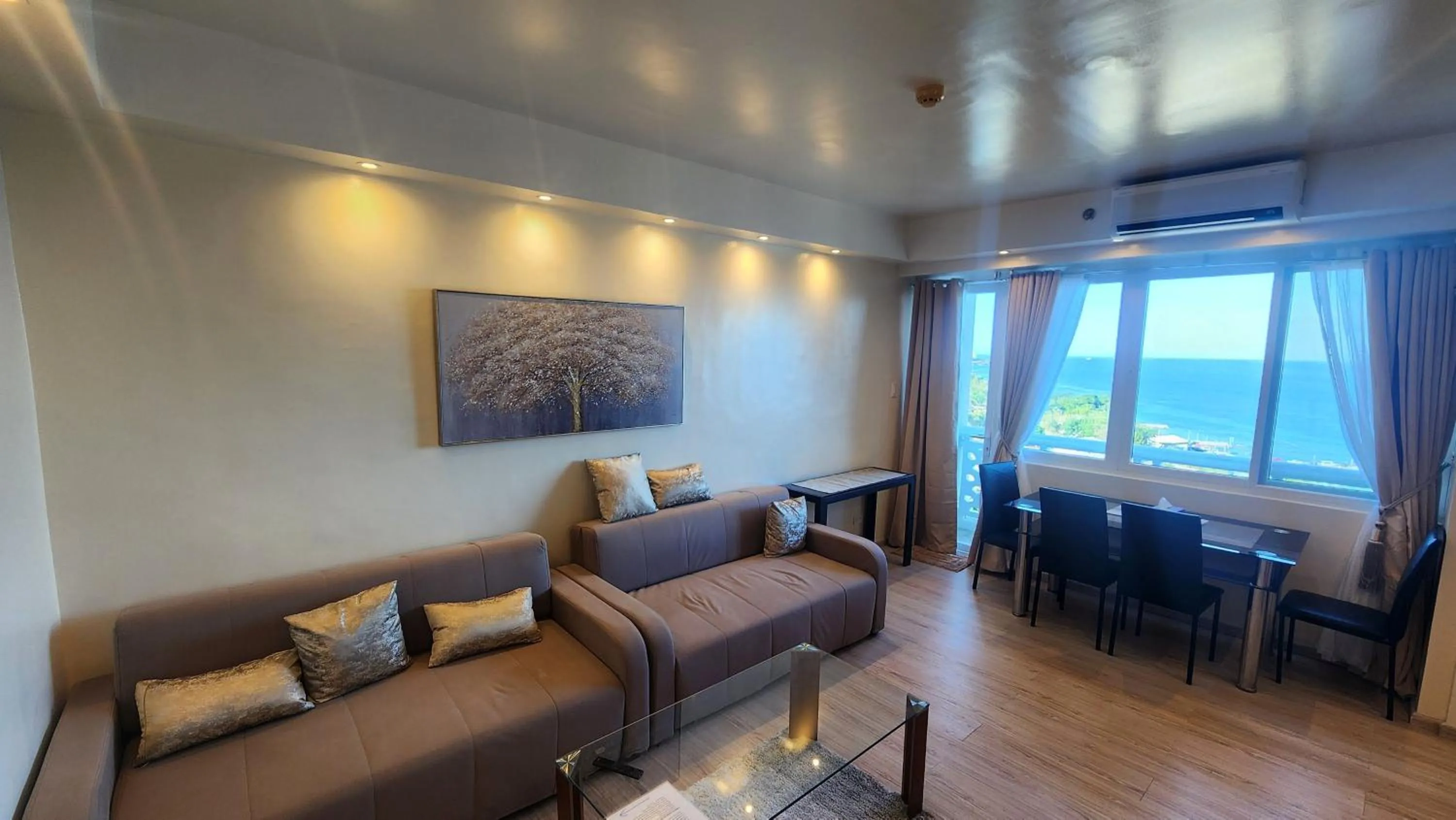 Living room in La Mirada Residences