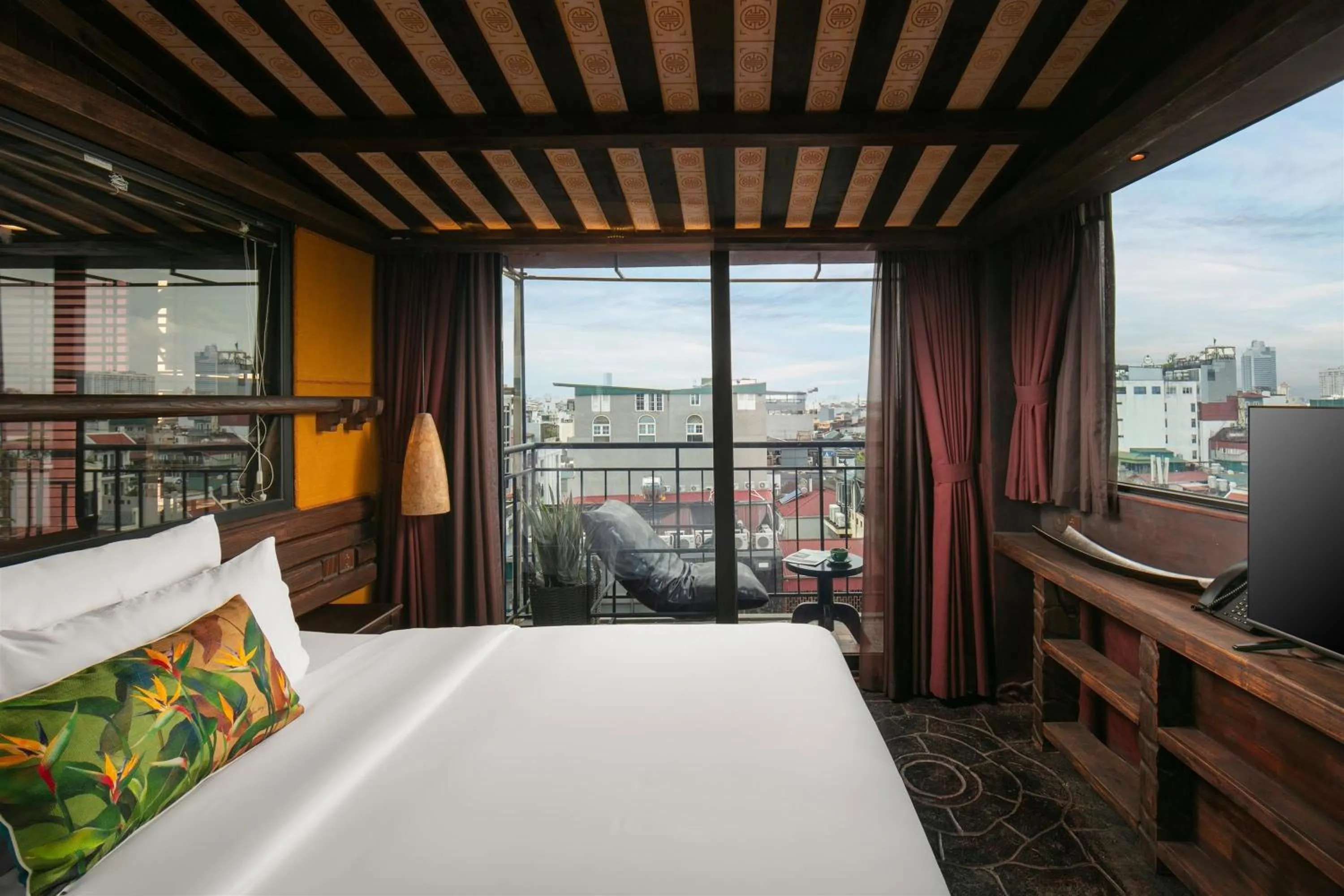 View (from property/room), Bed in Kecho Legacy Hotel Hanoi & Spa