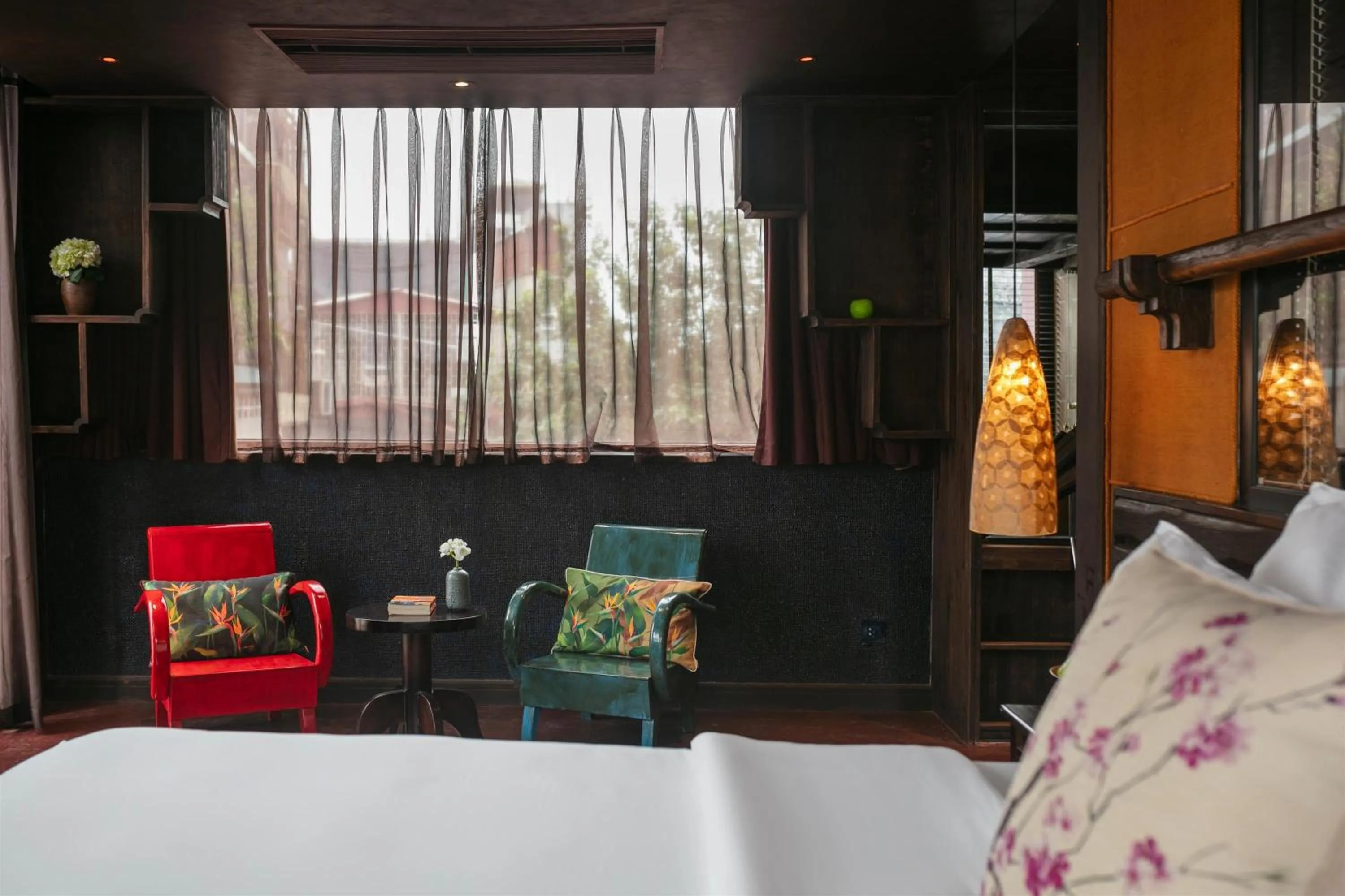 Seating area, Bed in Kecho Legacy Hotel Hanoi & Spa