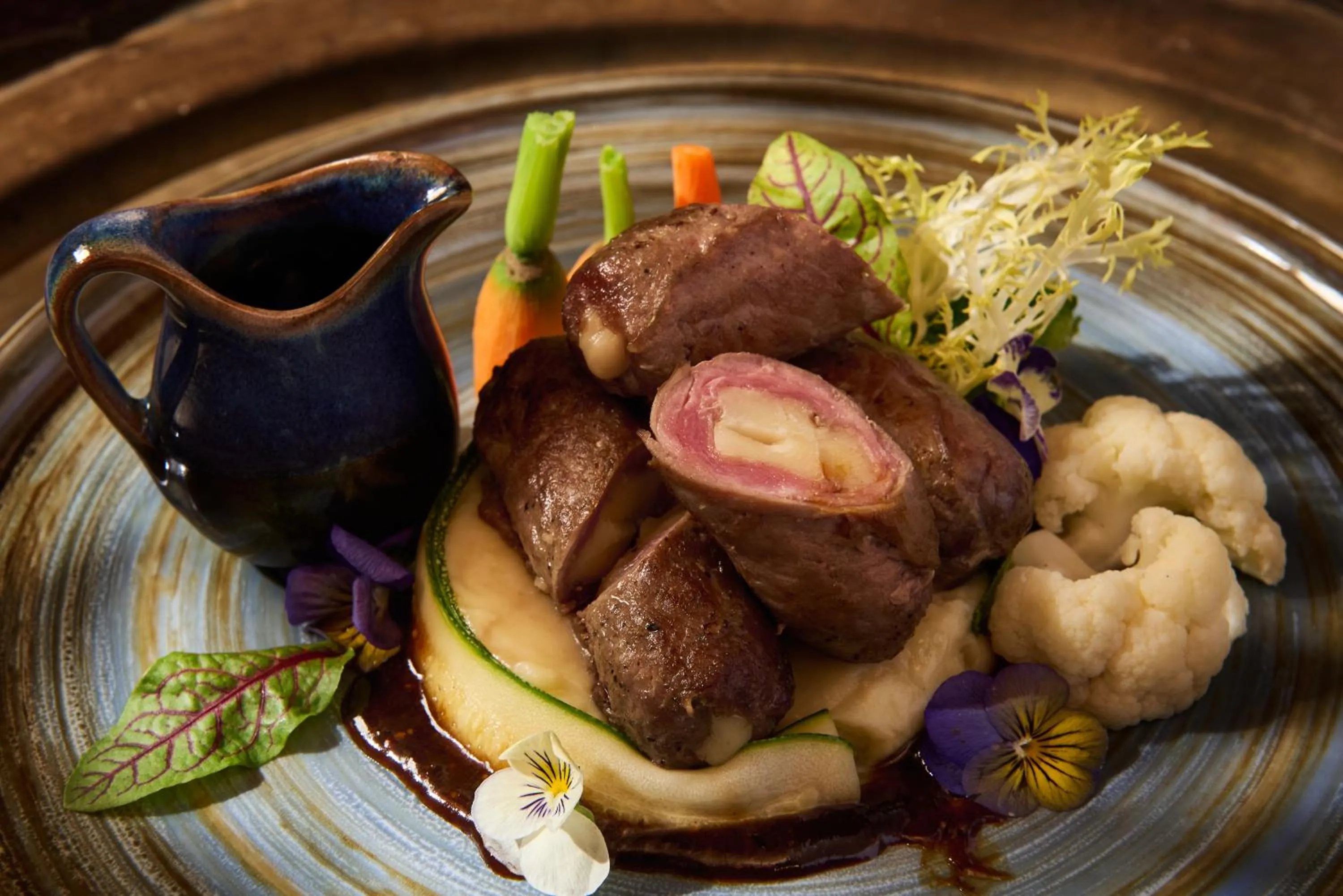 Restaurant/places to eat in Kecho Legacy Hotel Hanoi & Spa