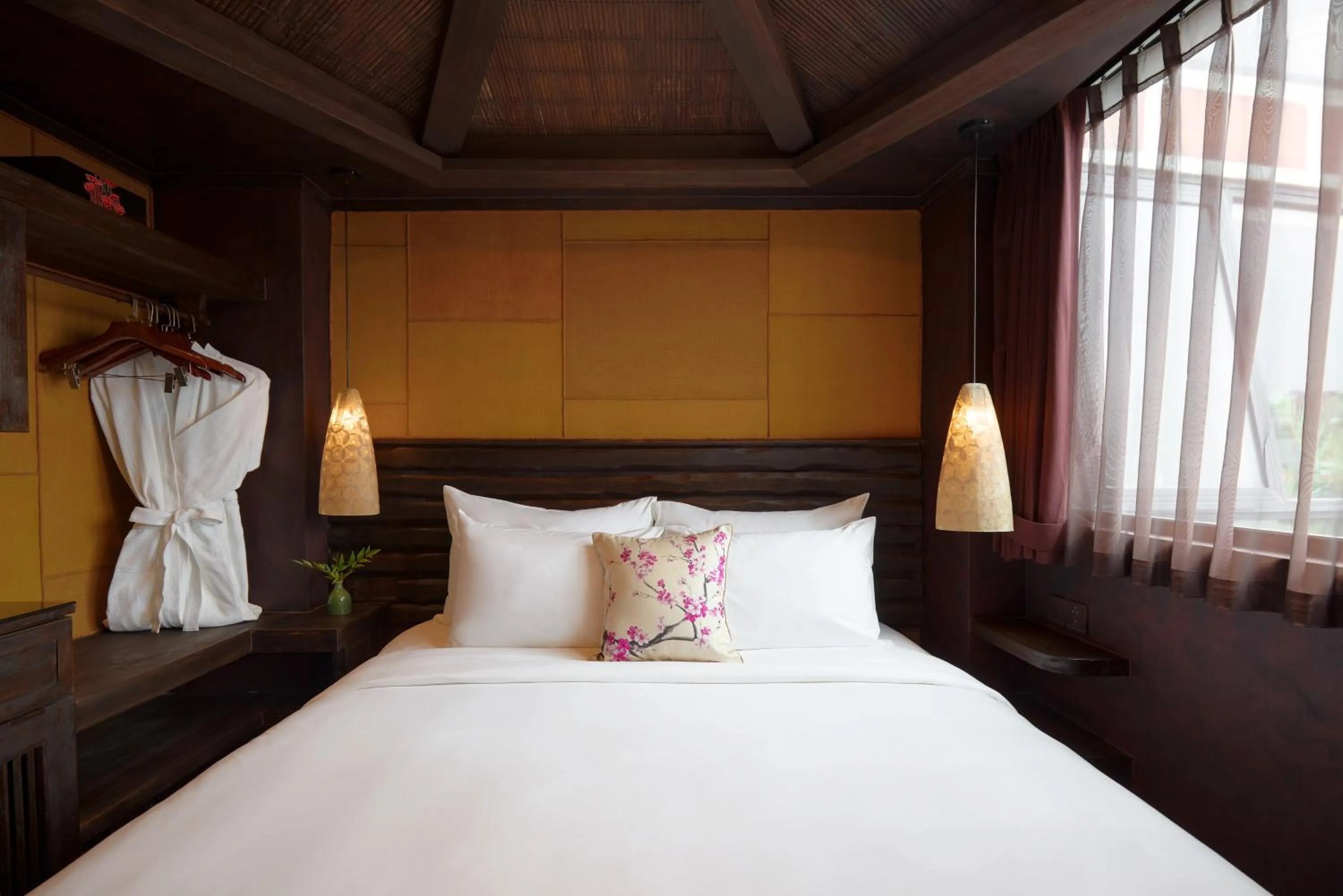 Bed in Kecho Legacy Hotel Hanoi & Spa