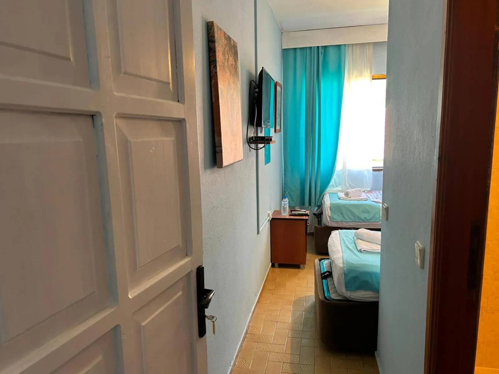 Photo of the whole room, Bed in Yeşim Pansiyon