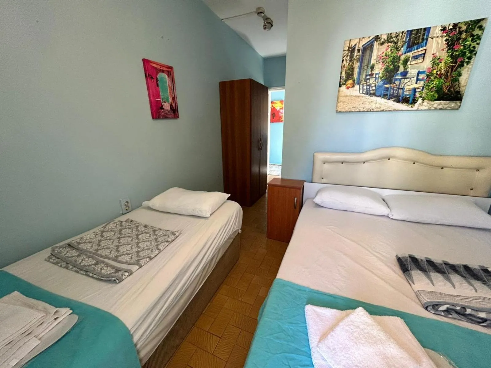 Photo of the whole room, Bed in Yeşim Pansiyon