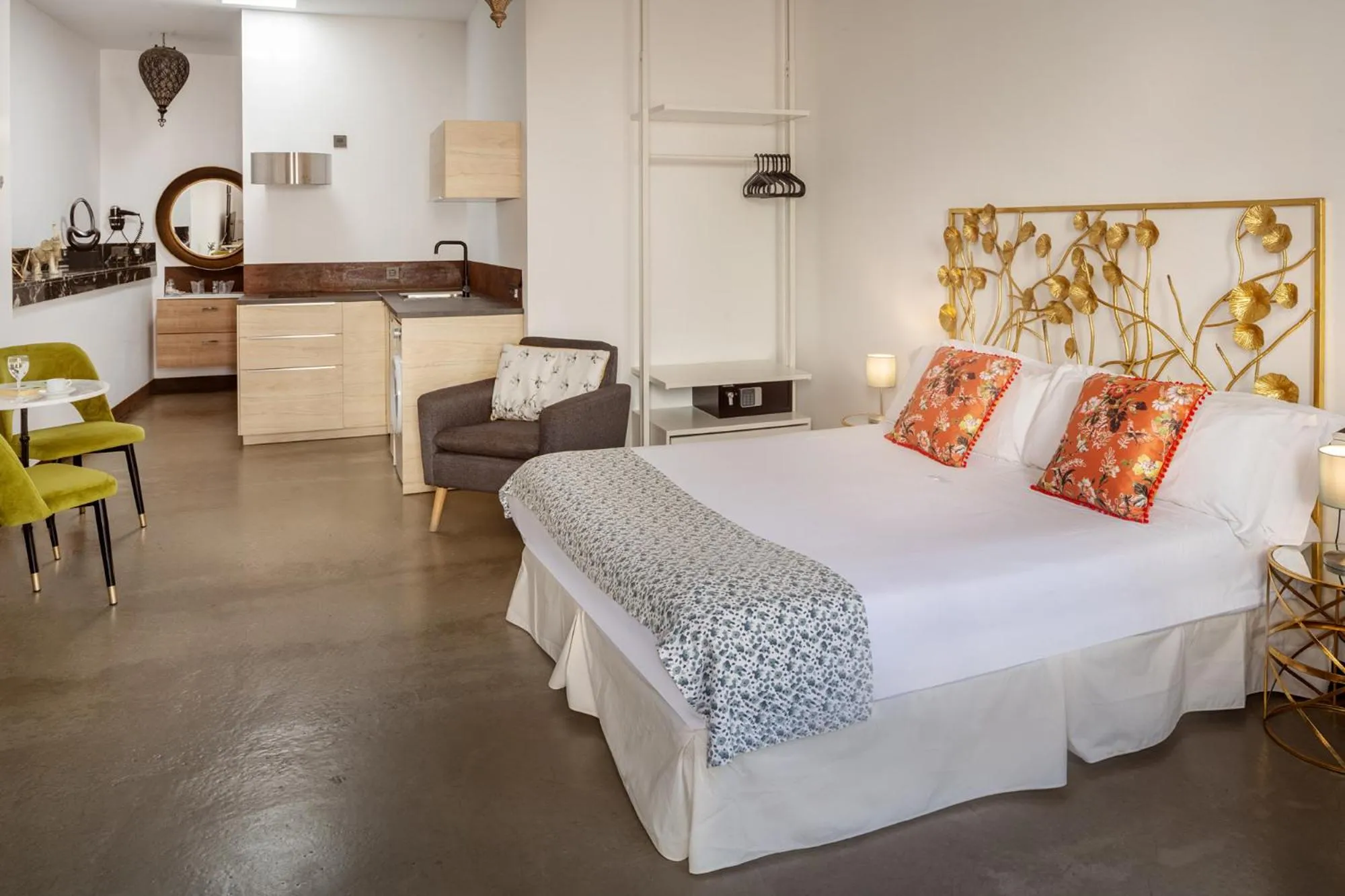 Bed in El Charco Suites