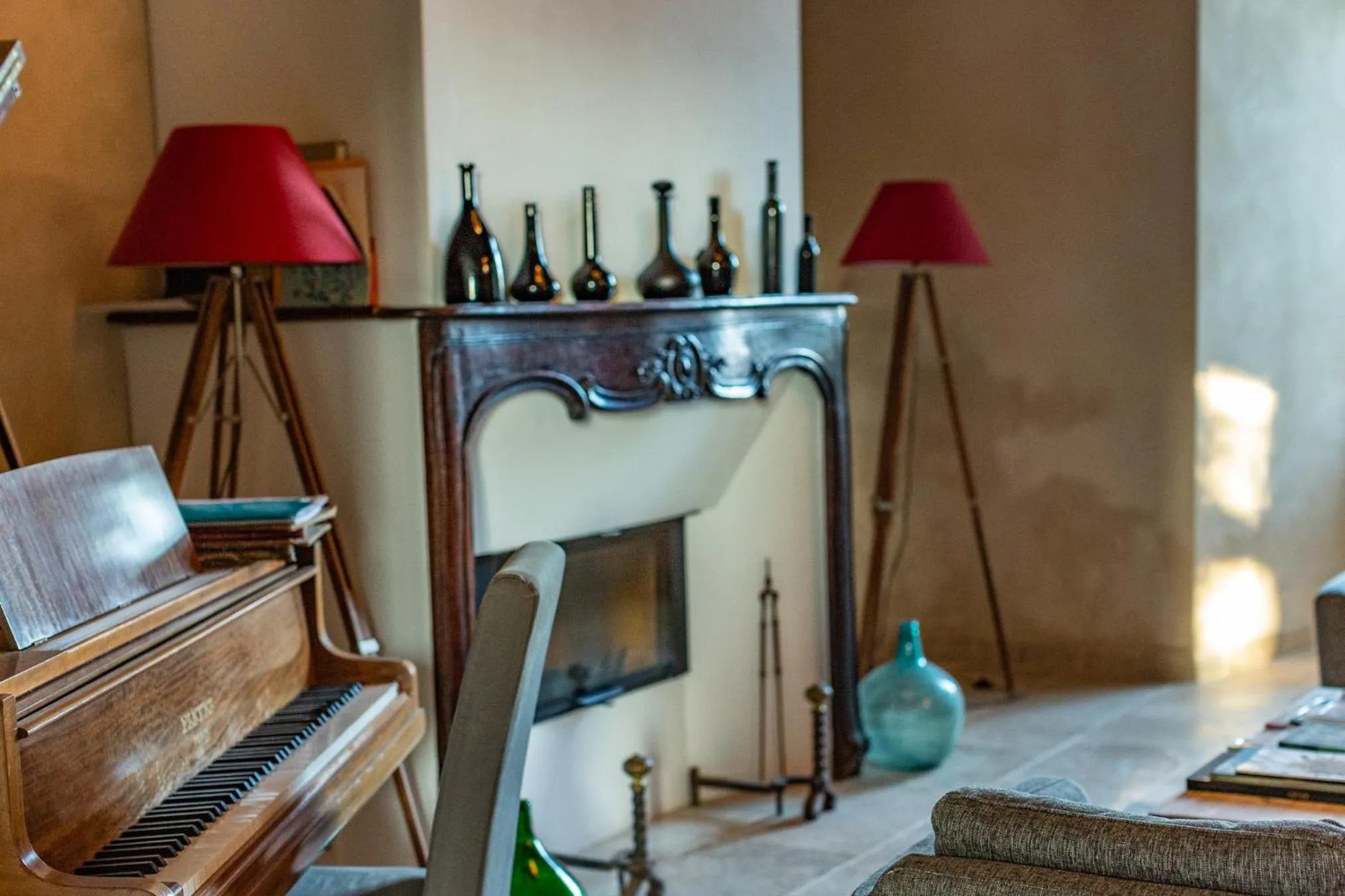 Living room in Le Castel Pierre - 7ch&7sdb avec clim, piscine XL, salle fitness et sauna pour 18 personnes