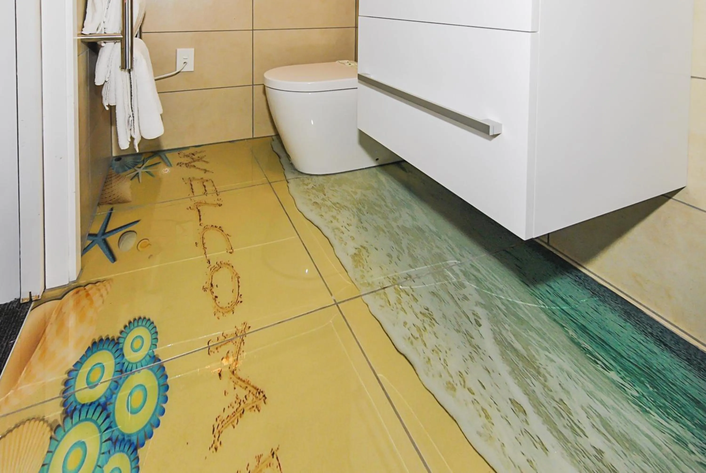 Bathroom in Newlands Court Motel