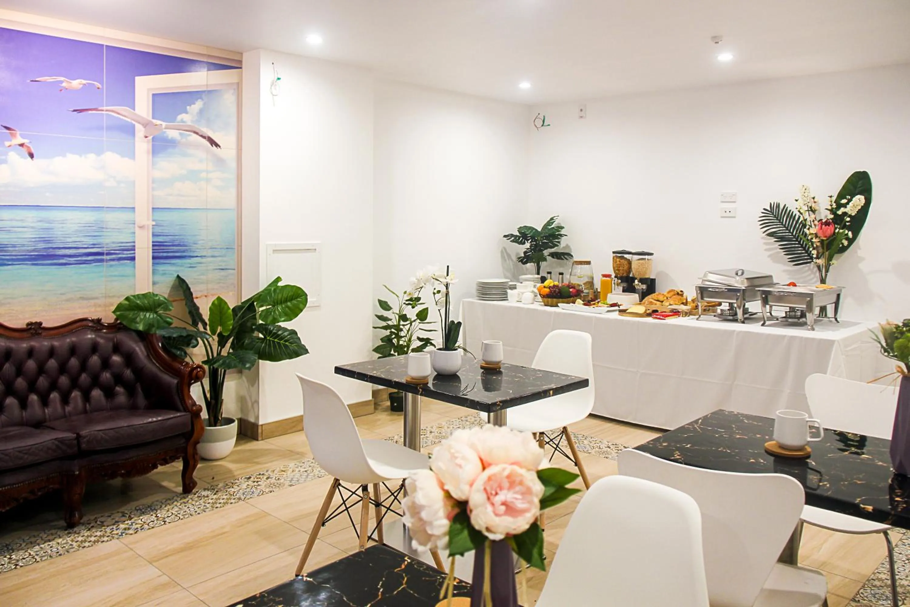 Restaurant/places to eat in Newlands Court Motel