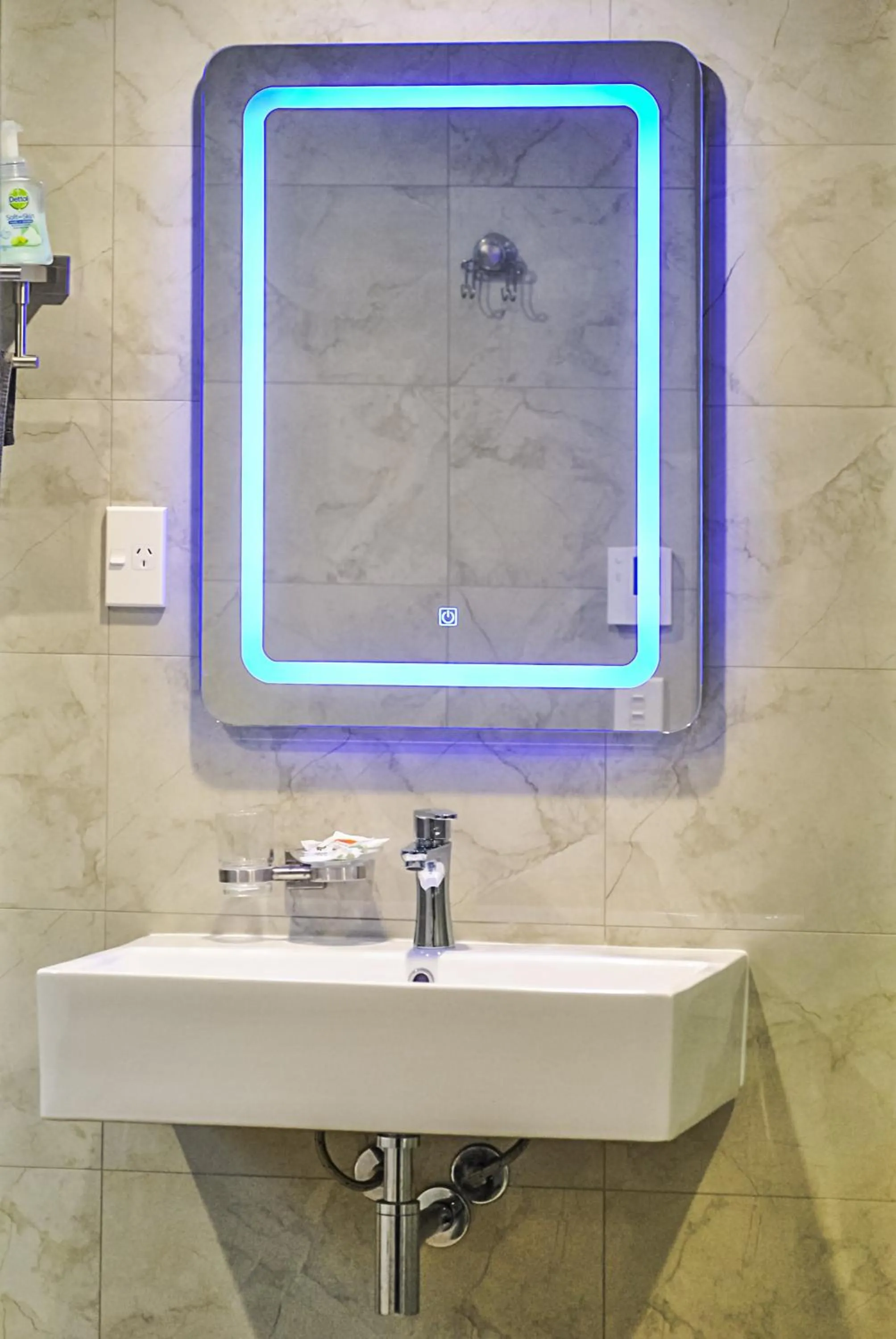 Bathroom in Newlands Court Motel