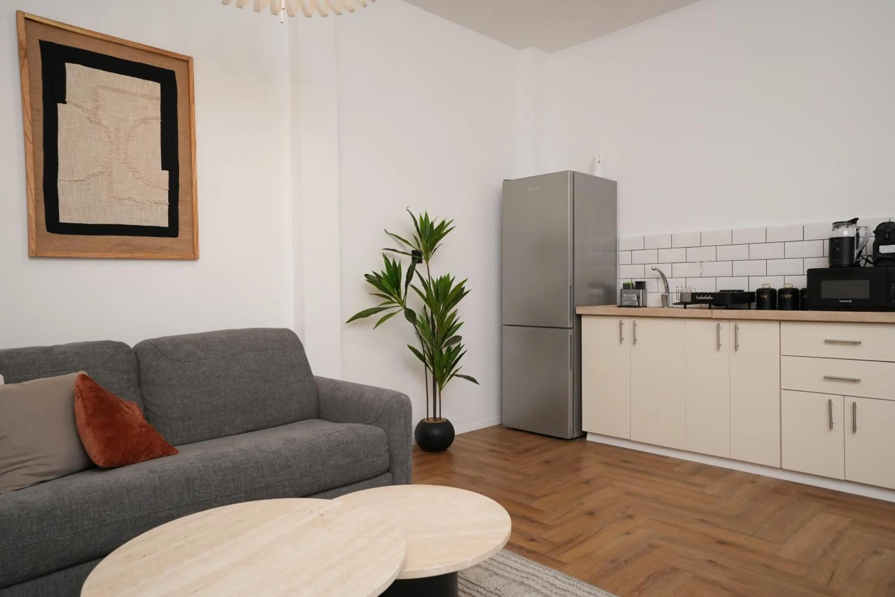 Kitchen or kitchenette in One Apartments TLV