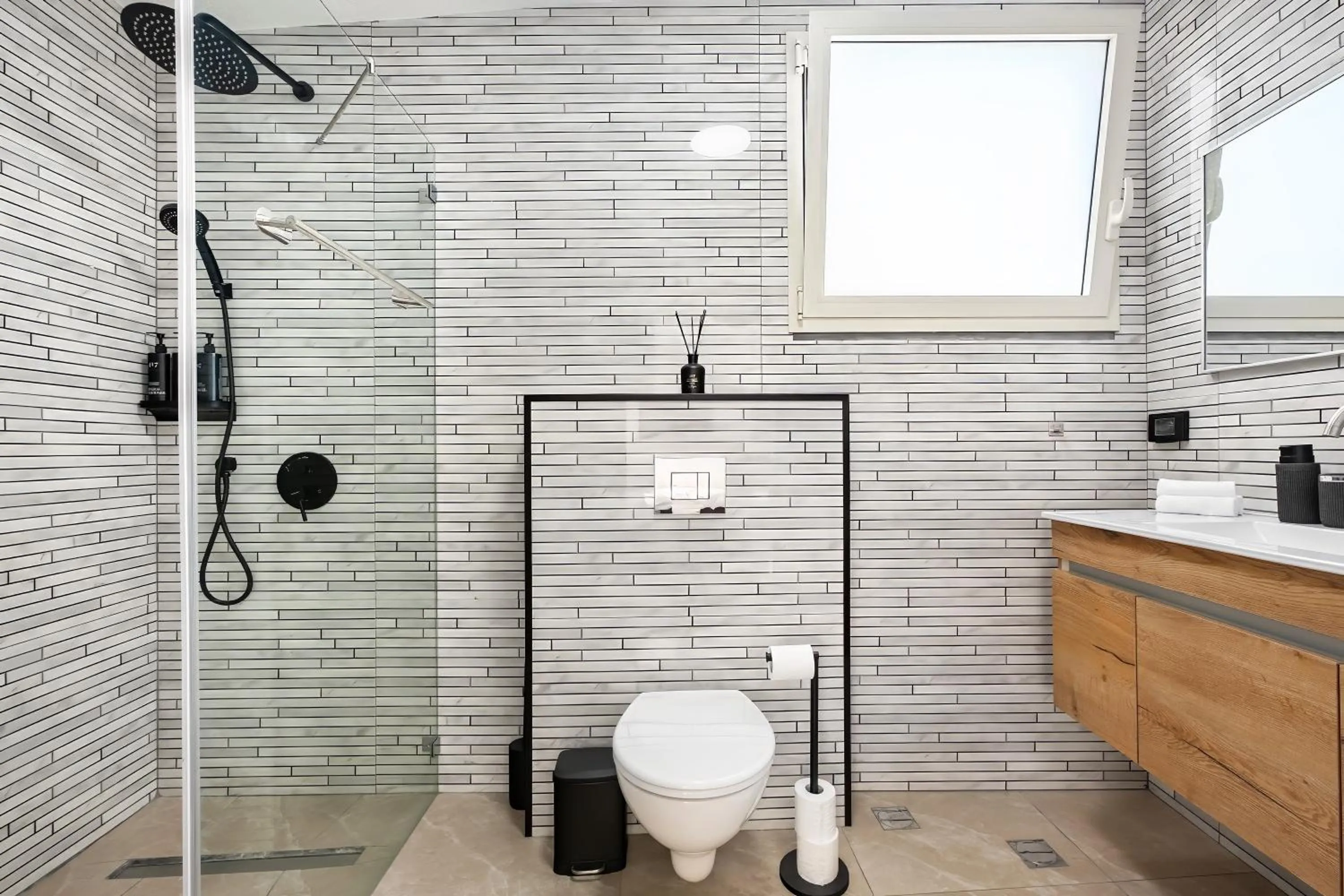 Shower in One Apartments TLV
