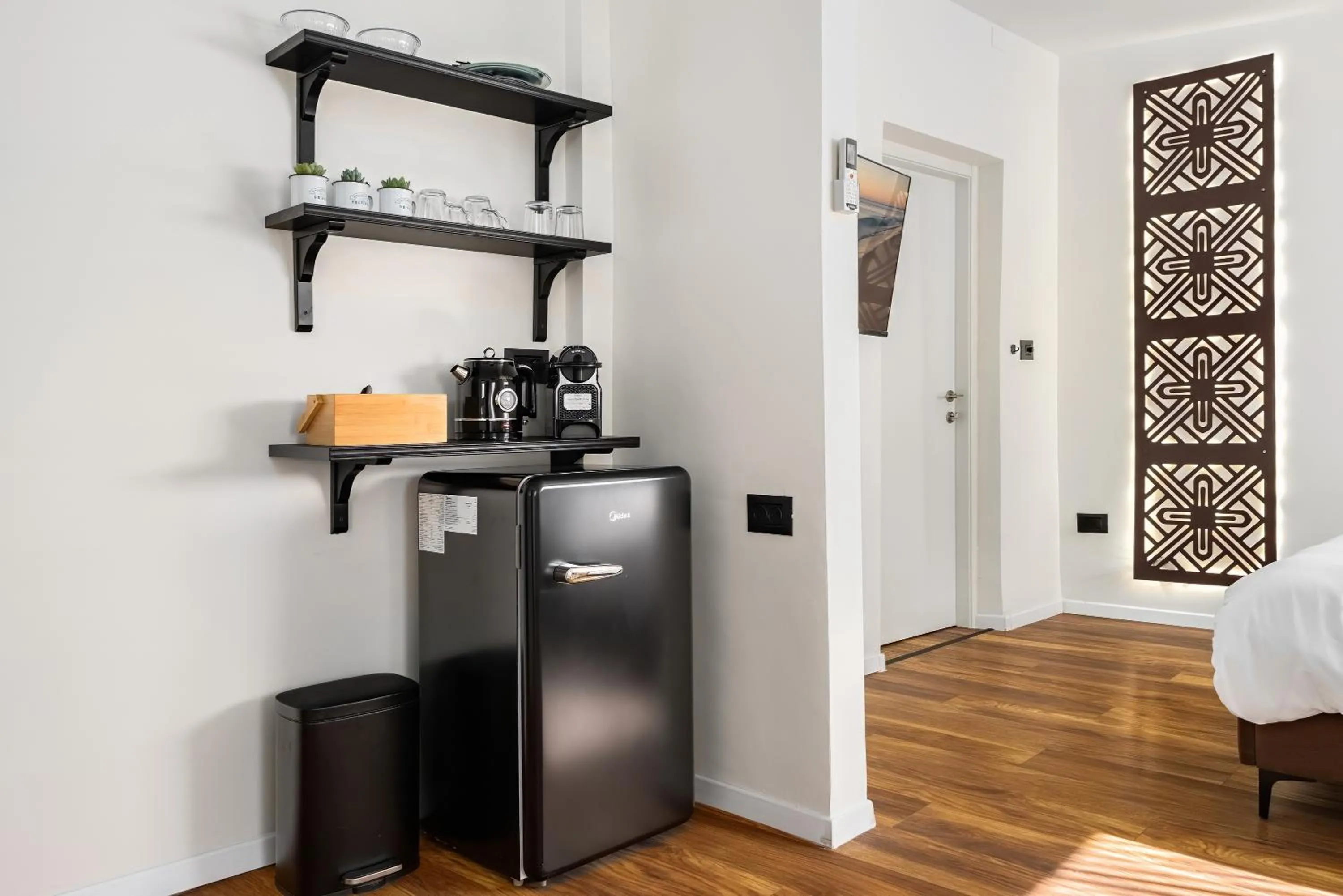 Coffee/tea facilities in One Apartments TLV