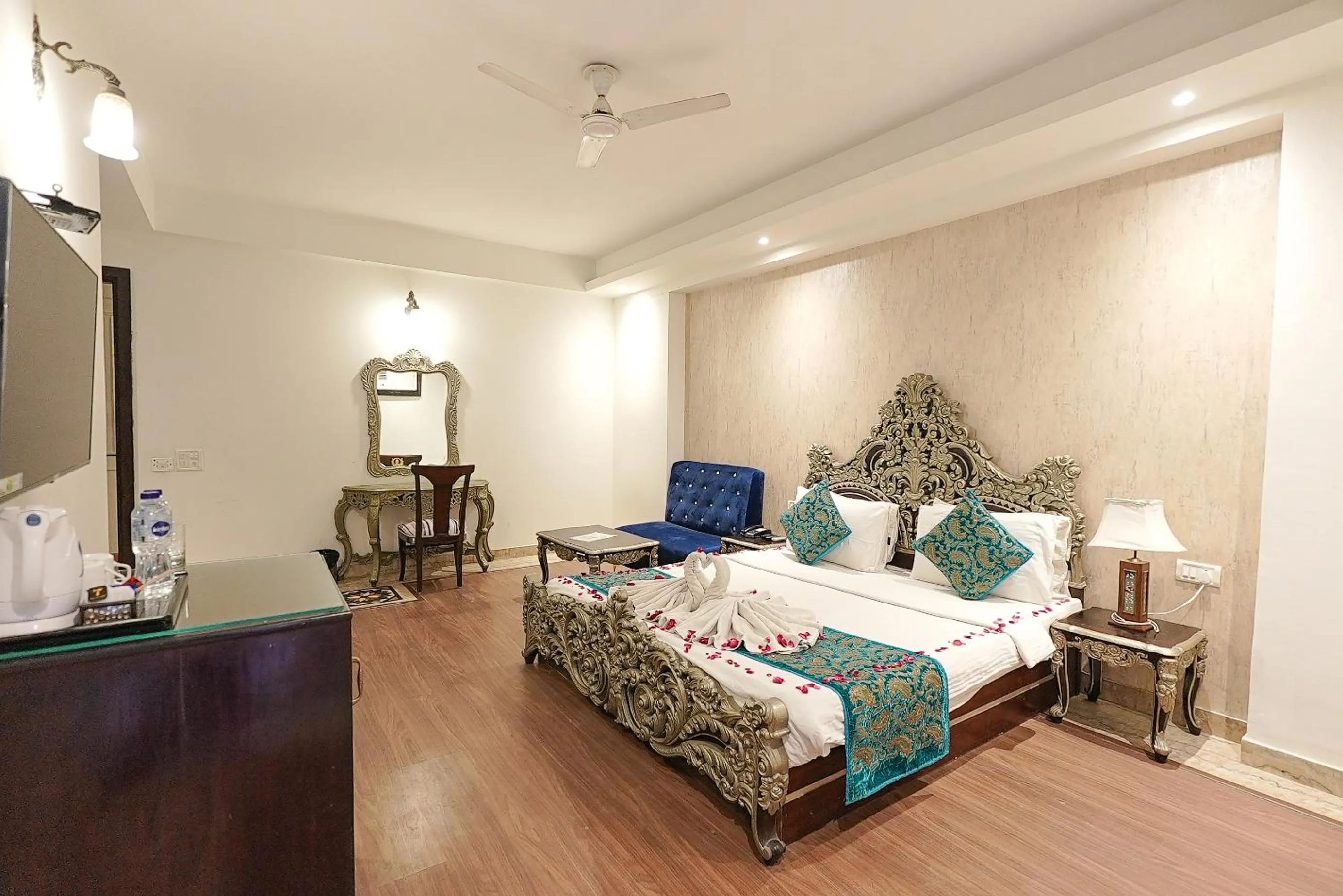 Coffee/tea facilities, Bed in HotelMaple Ridge