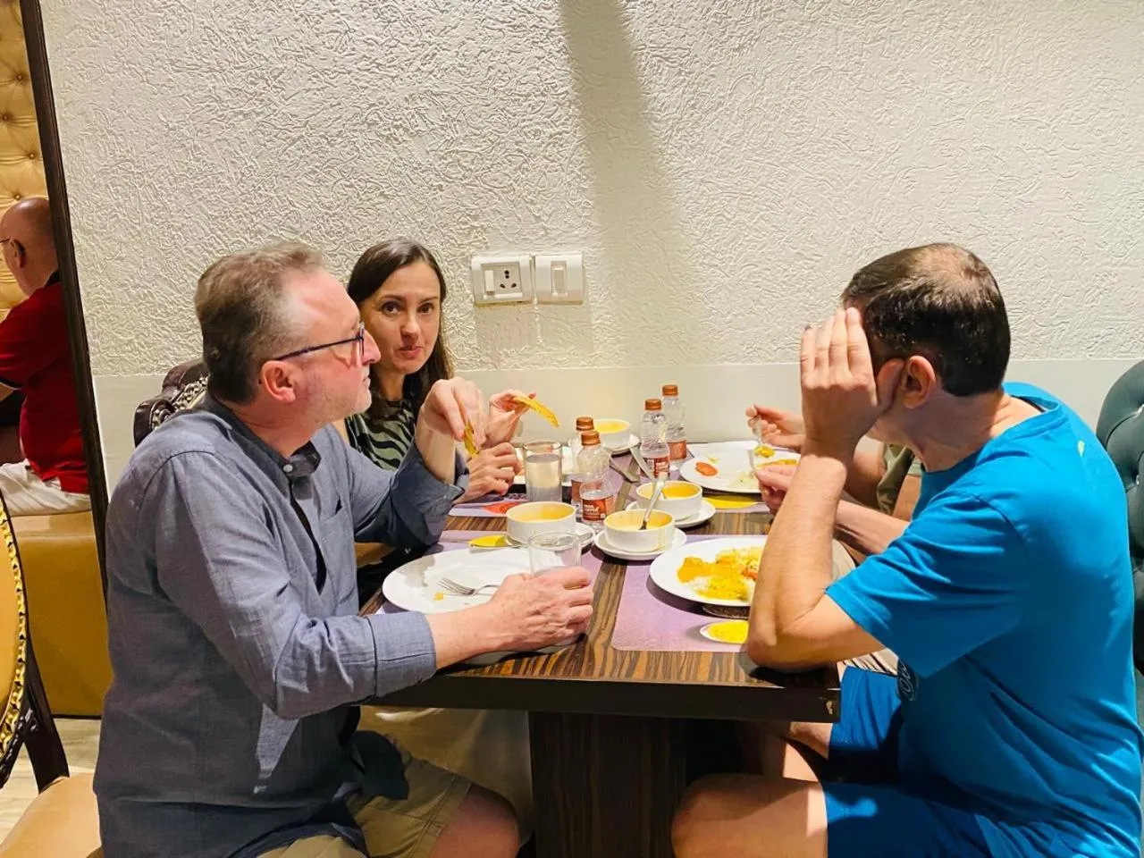 Restaurant/places to eat in HotelMaple Ridge