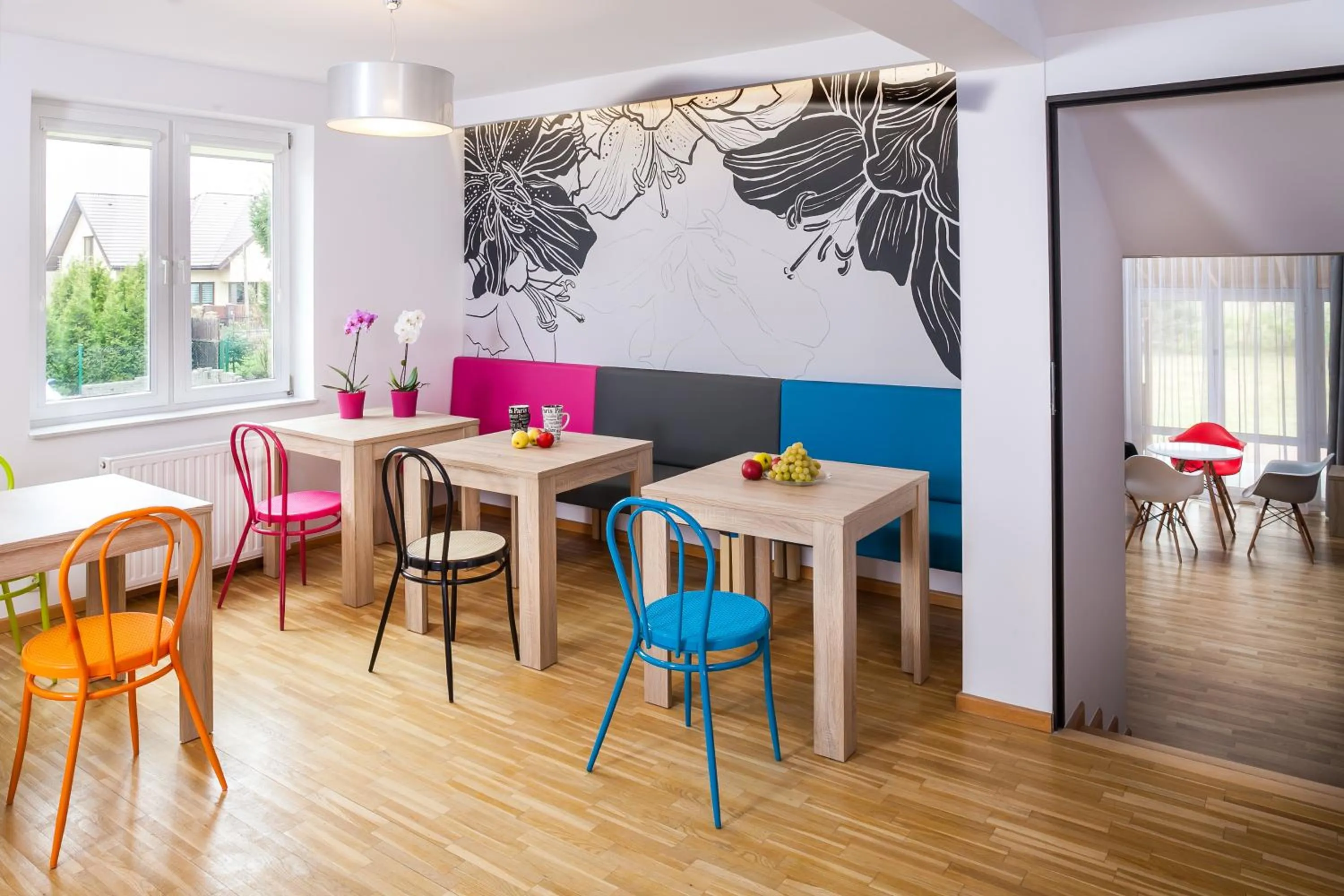 Restaurant/places to eat in Villa Margo