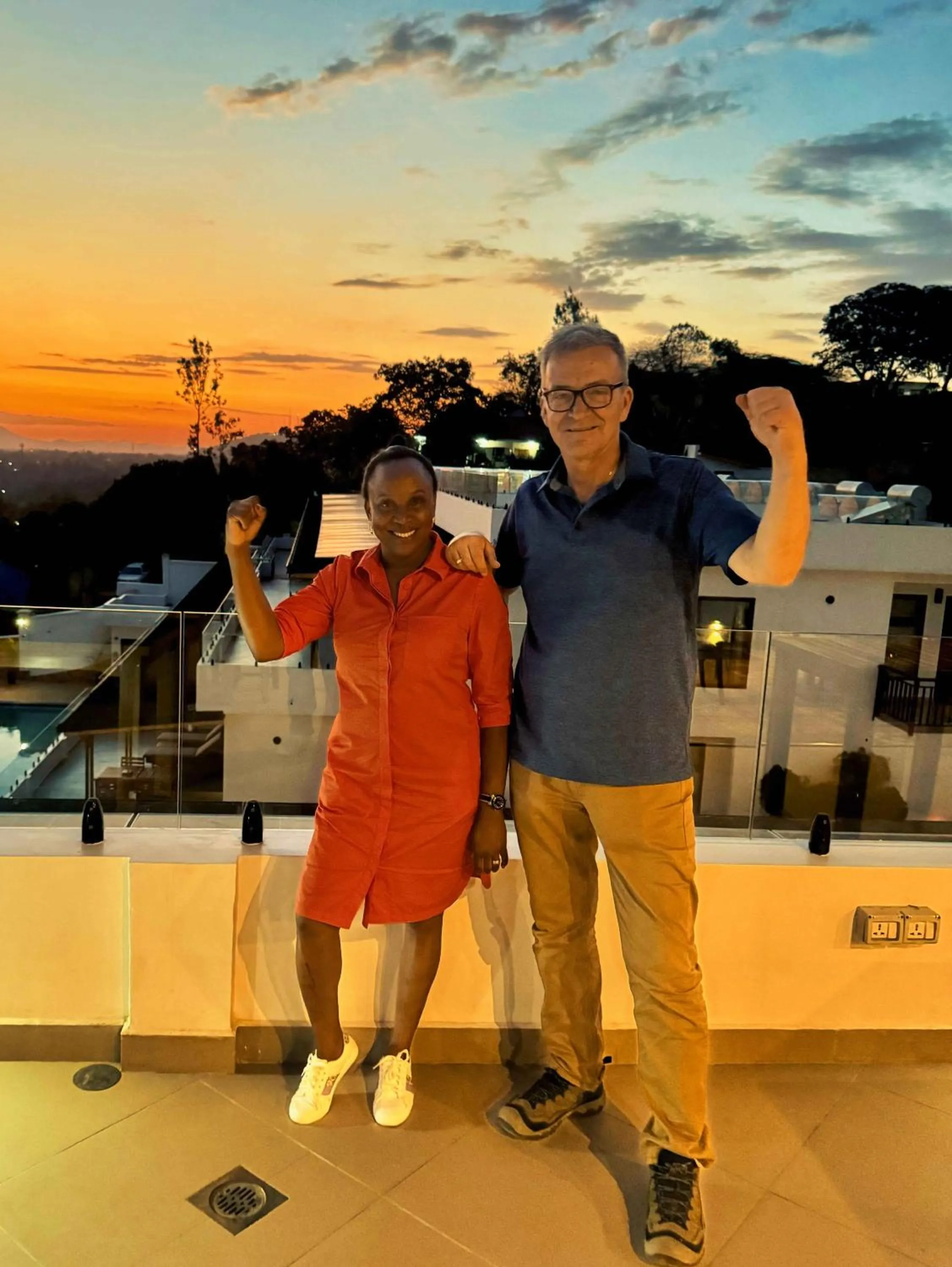 Restaurant/places to eat in Moshono Hillside