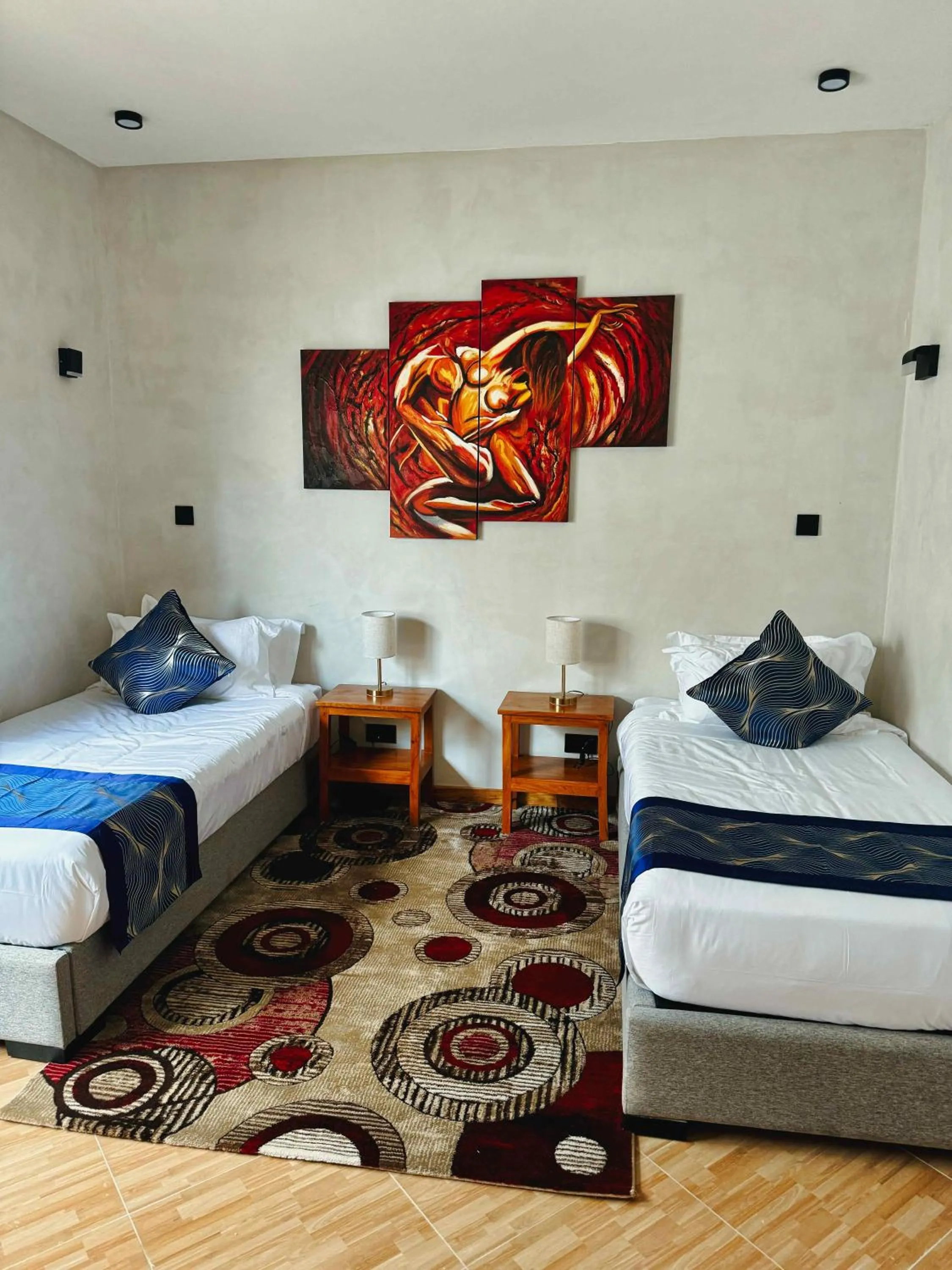 Property building, Bed in Moshono Hillside