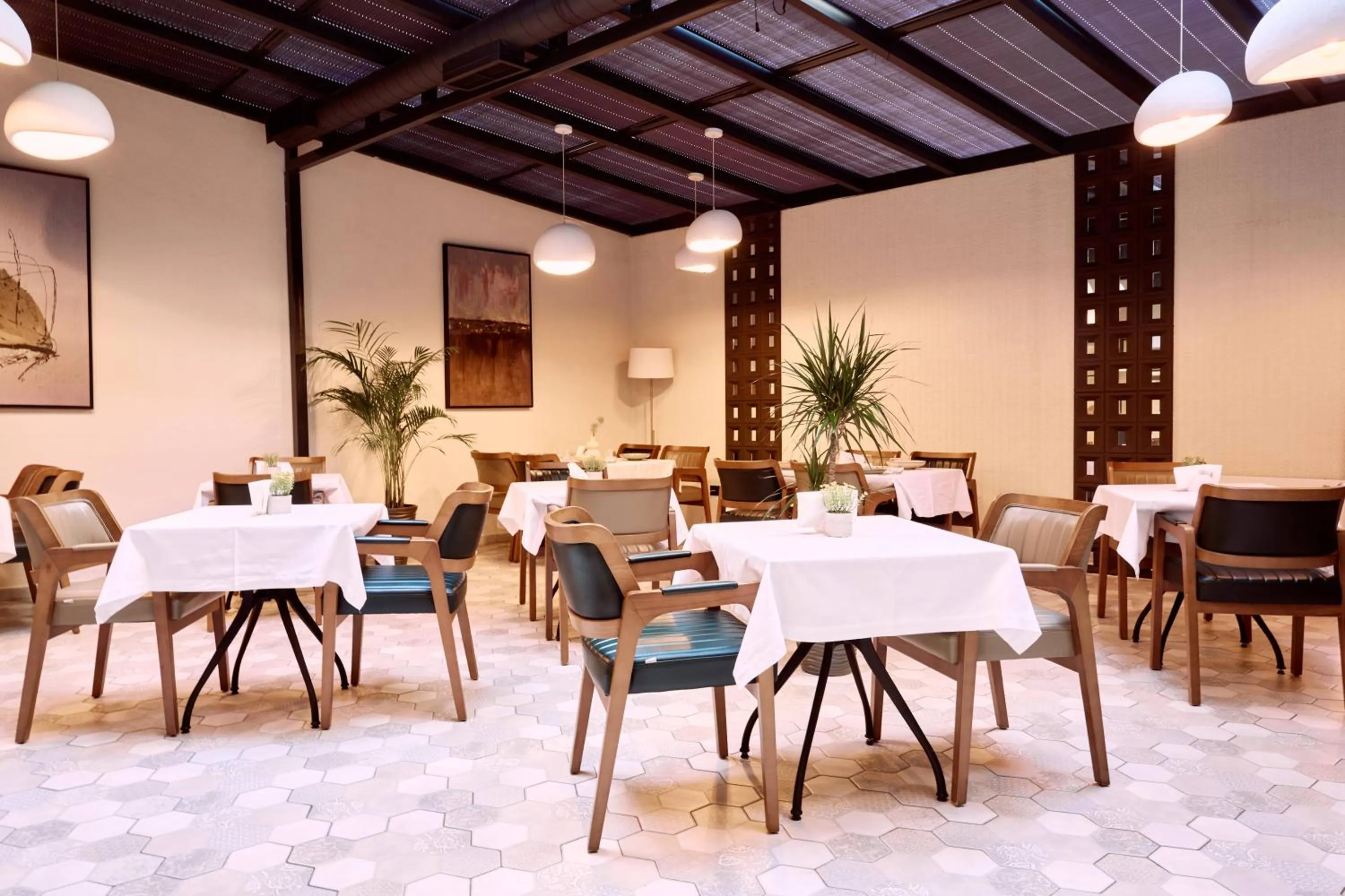 Restaurant/places to eat in Ruby Hotel Prishtina