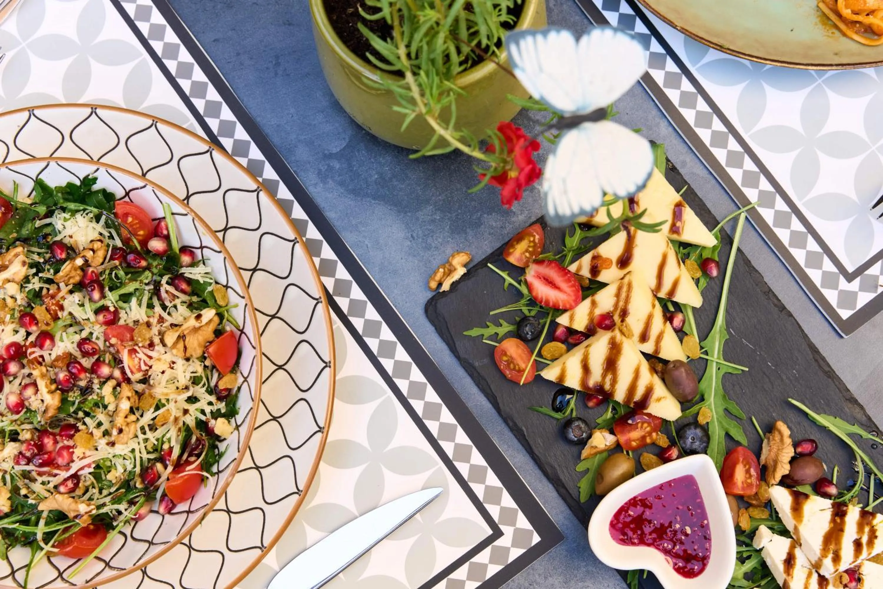 Restaurant/places to eat in Ruby Hotel Prishtina