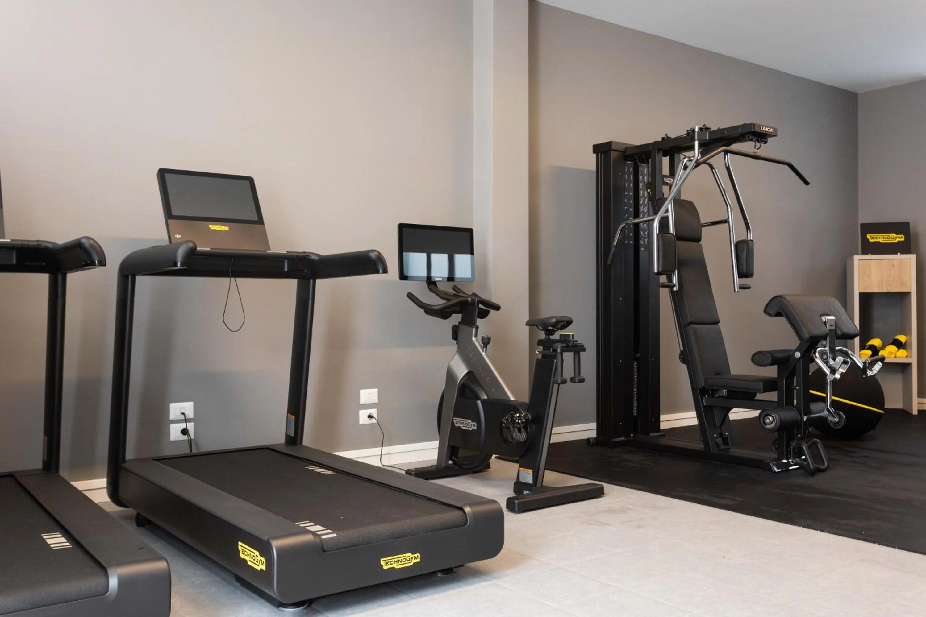Fitness centre/facilities in Mondello Glam Hotel & Terrace