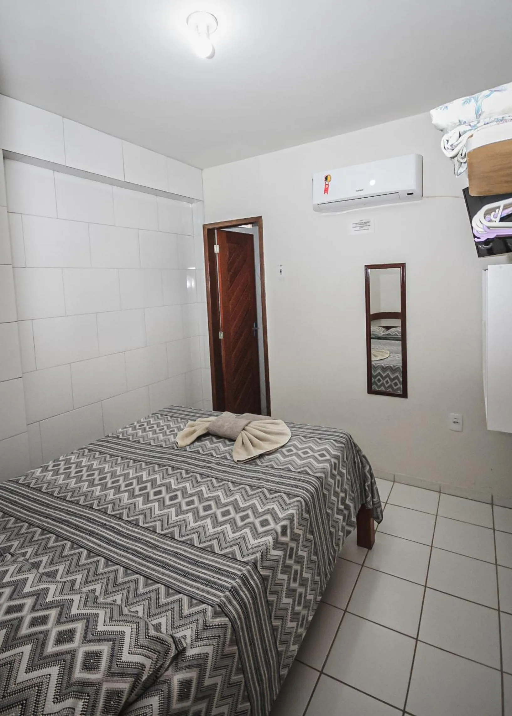 Photo of the whole room, Bed in Pousada Santa Fé