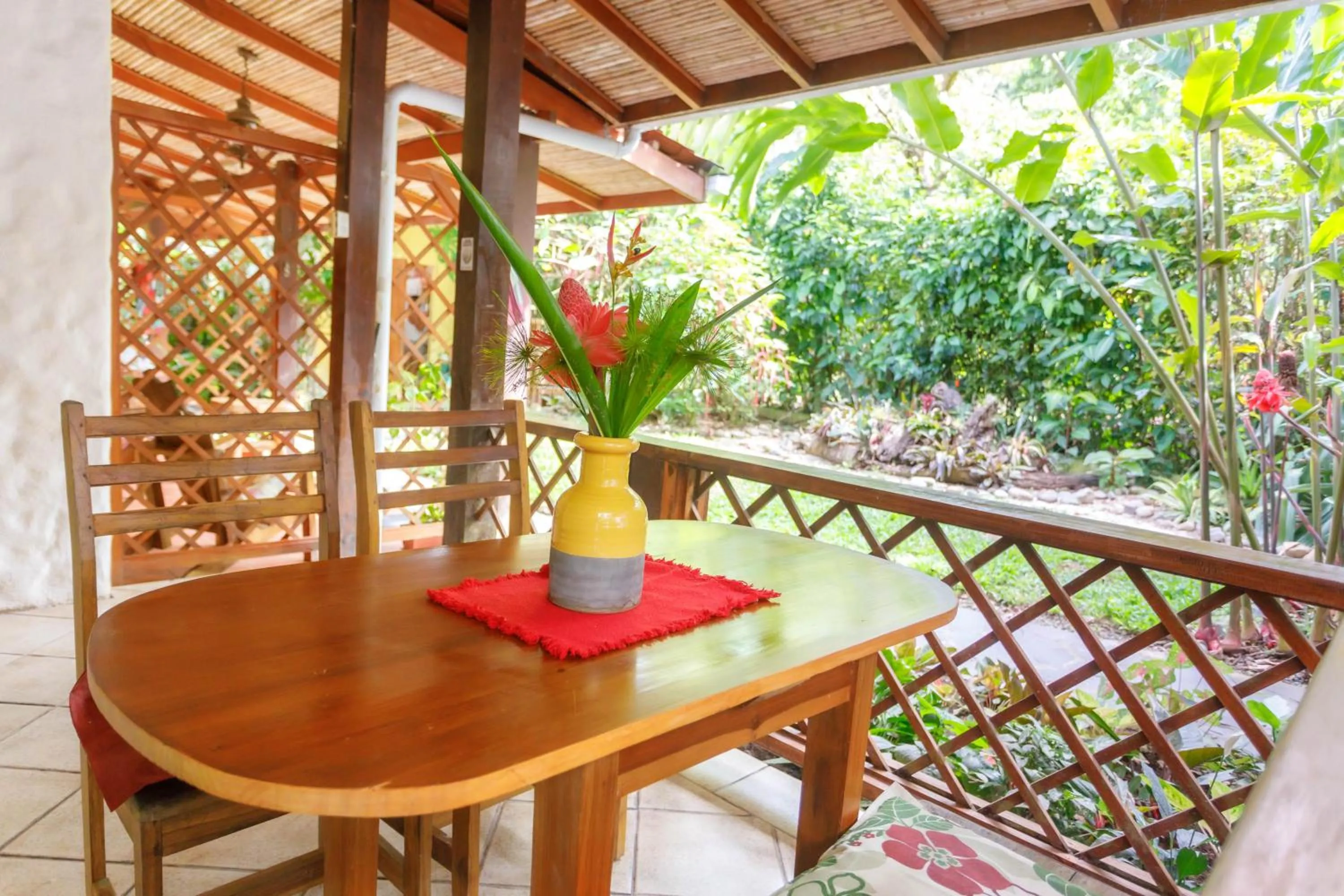 Patio in Hotel Casa Merlin